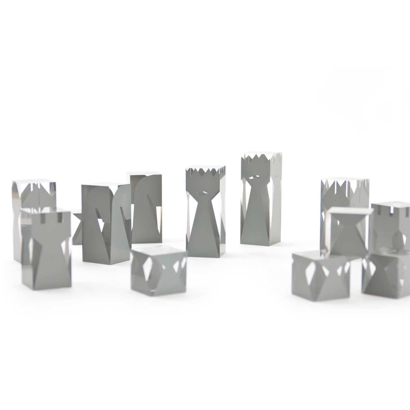Premium Acrylic Chess Set with 32 Pieces - Shatterproof & Lightweight for Indoor/Outdoor Play - Perfect for Beginners, Kids, and Chess Enthusiasts - Ideal for Home, Office, Park, and Travel Use