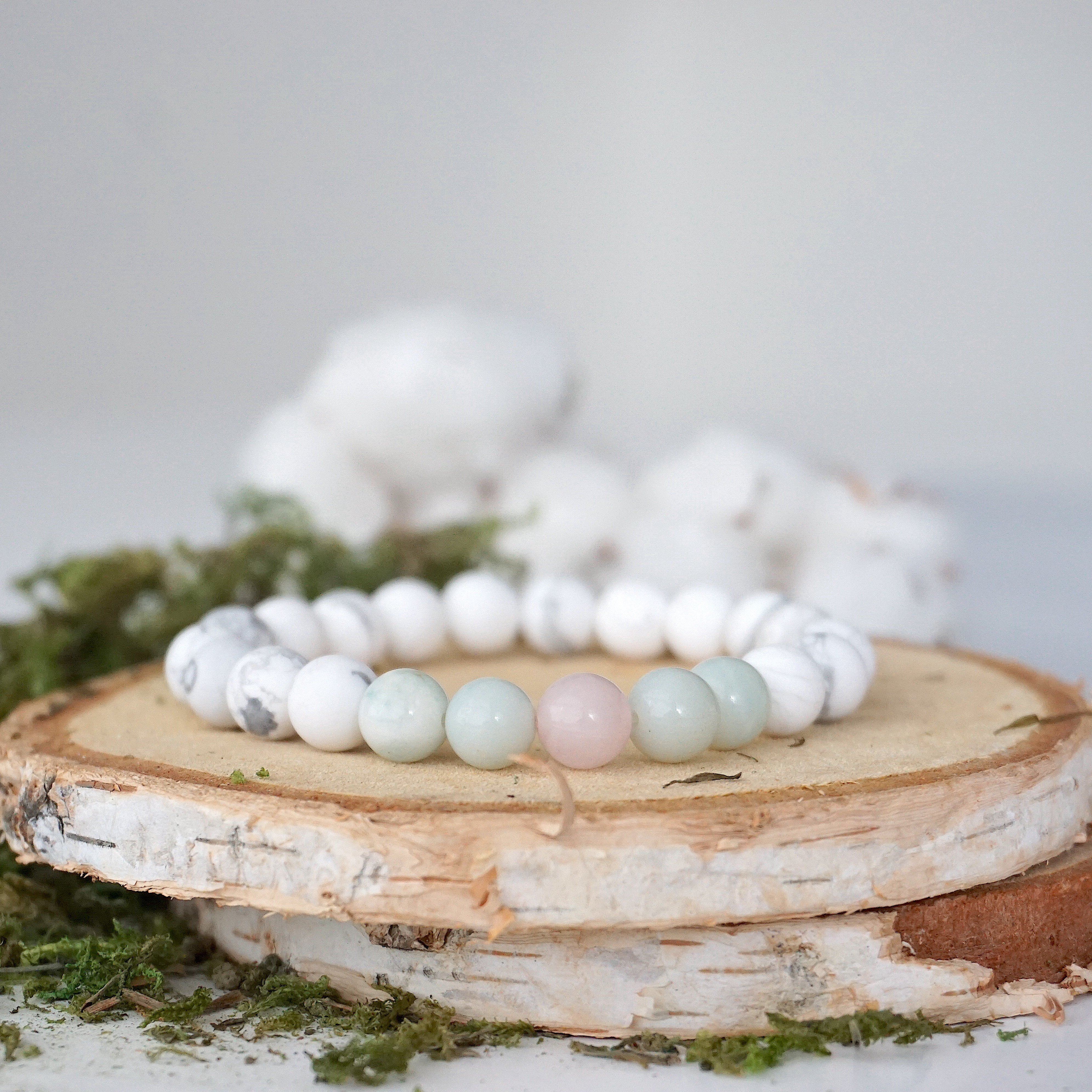 White Howlite Healing Crystal Mala Bracelet with Amazonite & Rose Quartz - Meditation, Yoga & Spiritual Balance Jewelry for Women