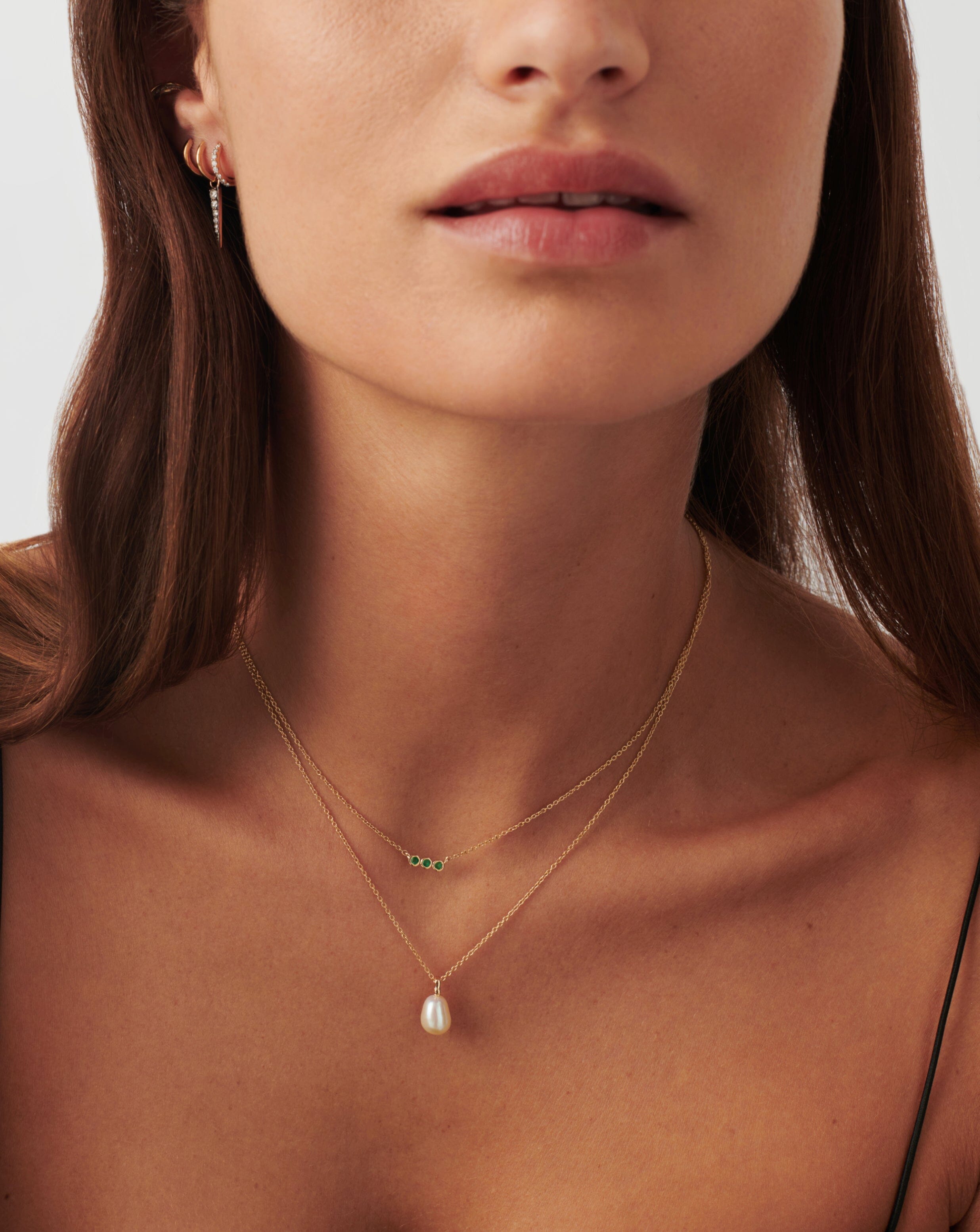 Exquisite 14K Gold Emerald Solitaire Trio Necklace for Women - Elegant Birthstone Jewelry Gift for Her - Perfect for Anniversaries, Birthdays & Special Occasions