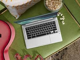 HP Chromebook 14a-na0009ca 14-inch Laptop - Intel Celeron N4020, 4GB RAM, 32GB eMMC, UHD Graphics 600, Bluetooth, WiFi, USB-C, Webcam - Google Chrome OS (Renewed, Mineral Silver) | Perfect for Students, Remote Work & Light Computing