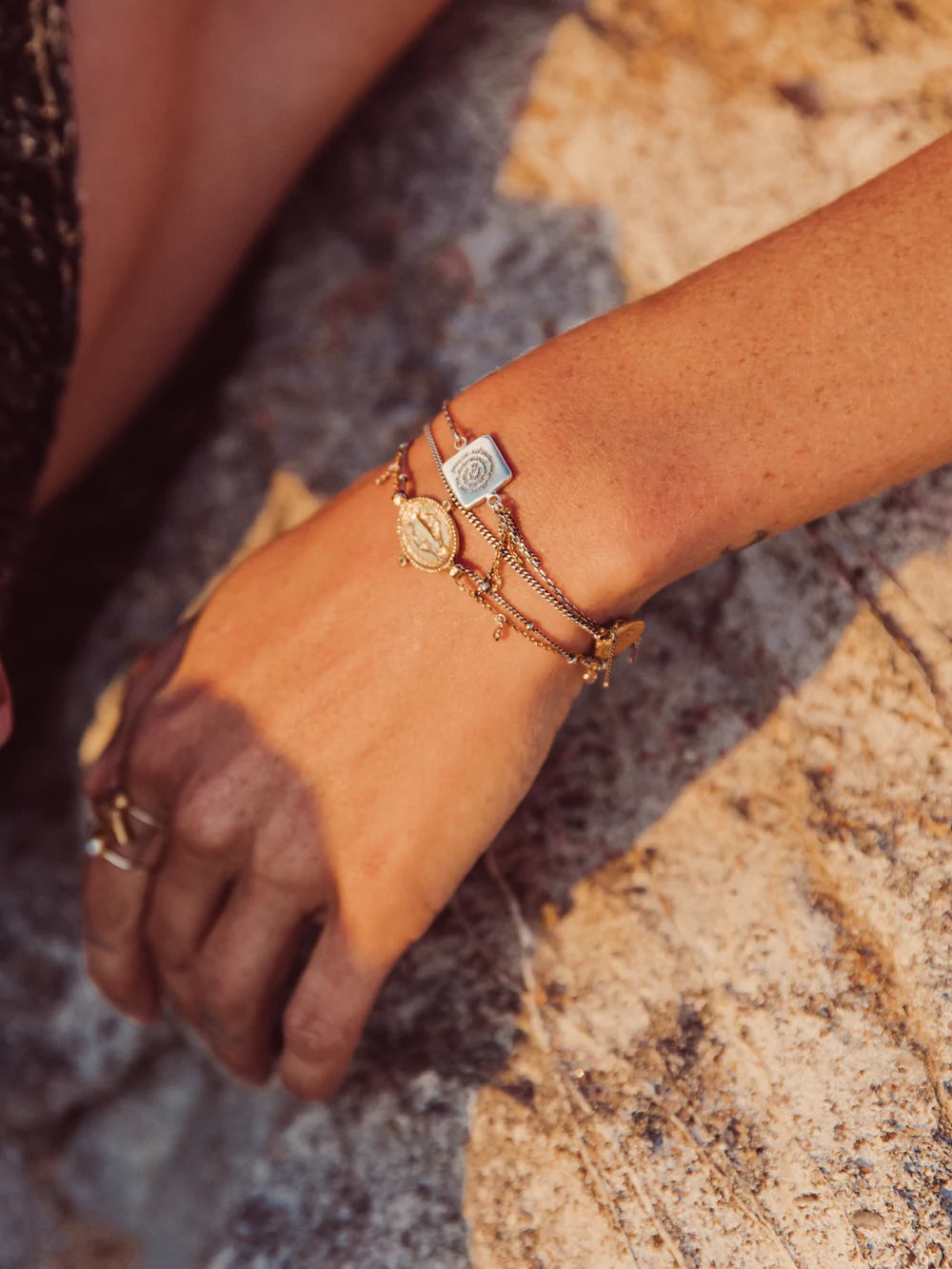 Powerwords Bracelet - Motivational & Inspirational Jewelry for Women - Positive Affirmation Bracelet for Daily Encouragement & Self-Empowerment - Perfect for Gifts, Meditation, Yoga & Everyday Wear