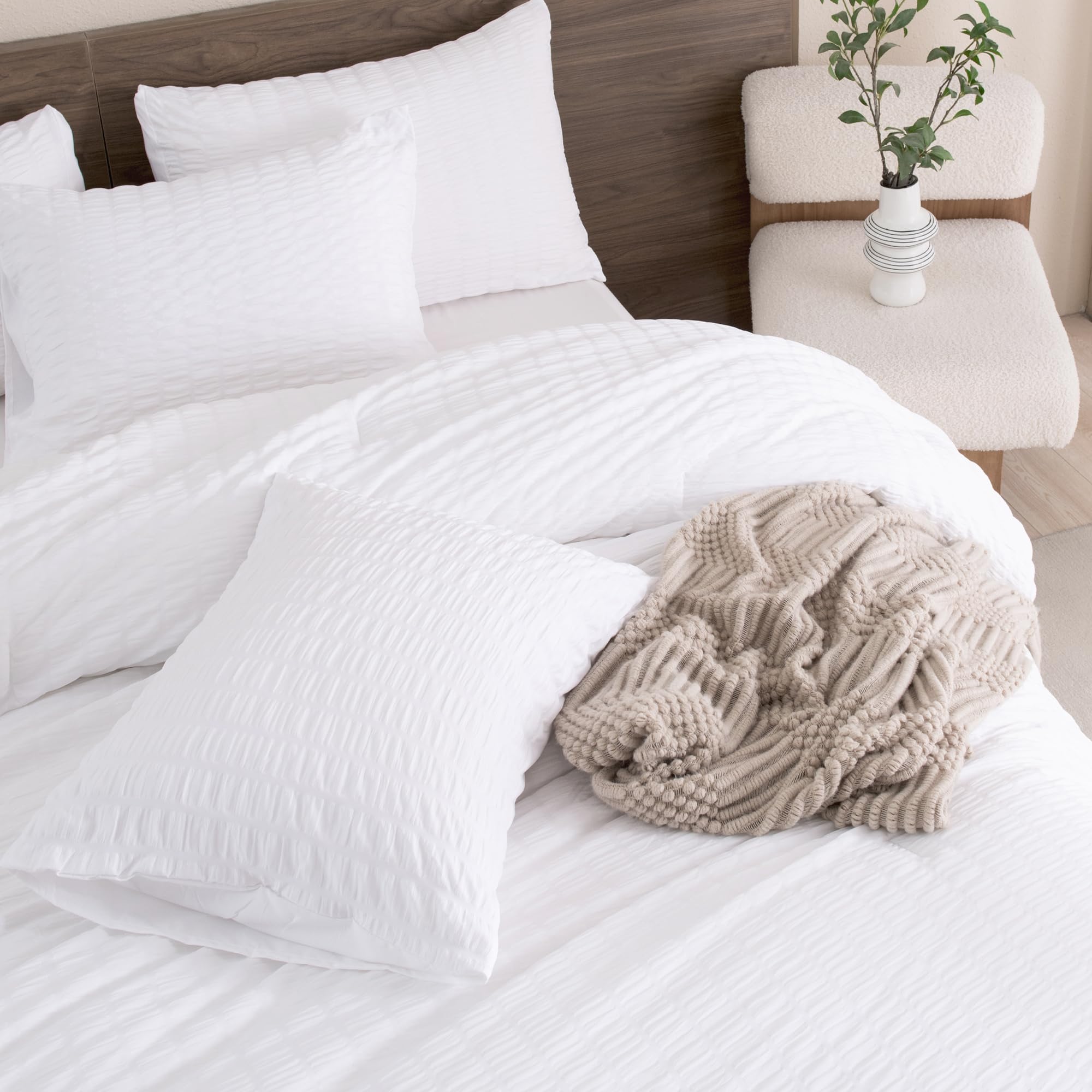 Andency King Size White Comforter Set - 3 Piece Seersucker Bedding with 1 Down Alternative Comforter & 2 Pillowcases, Lightweight Microfiber, 104x90 Inches - Perfect for Master Bedroom, Guest Room & Cozy Home Decor