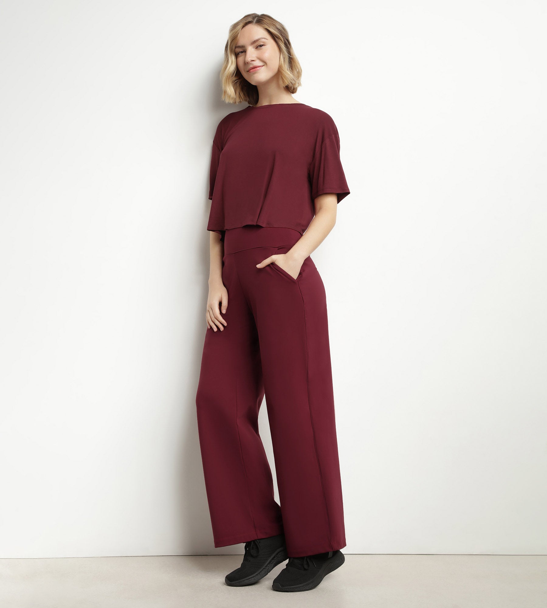 Women's Stretch Jersey Wide Leg Sport Pants in Bordeaux - Comfortable Athletic Lounge Pants for Yoga, Running & Casual Wear