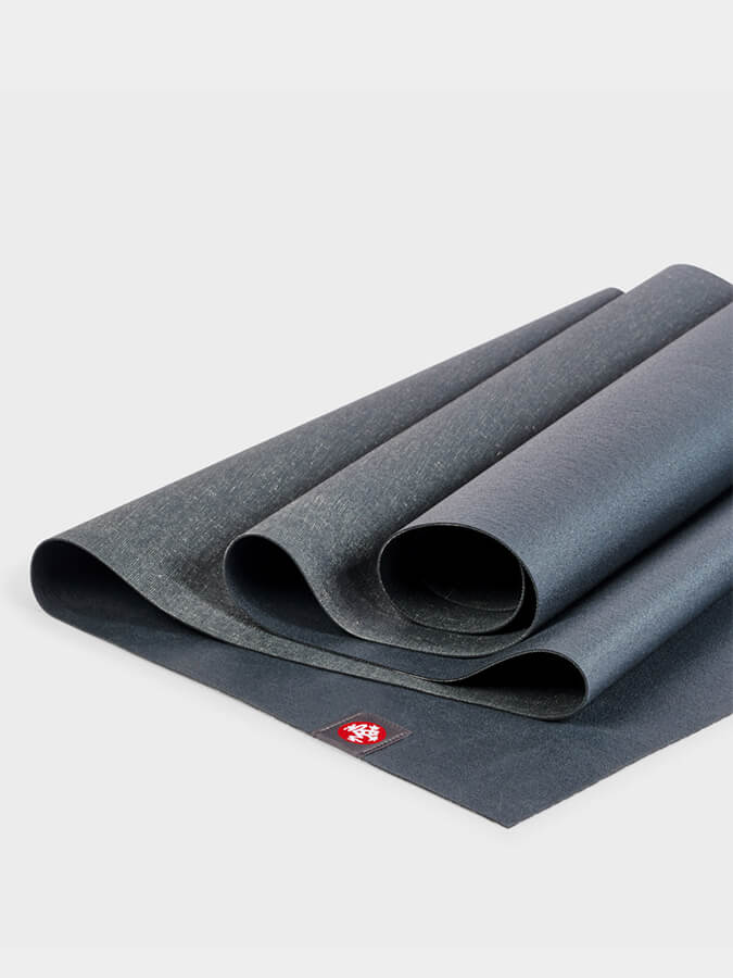 Manduka eKO SuperLite Travel Yoga Mat 1.5mm - Eco-Friendly & Lightweight for Yoga, Pilates & Travel - Perfect for Home, Studio & Outdoor Workouts