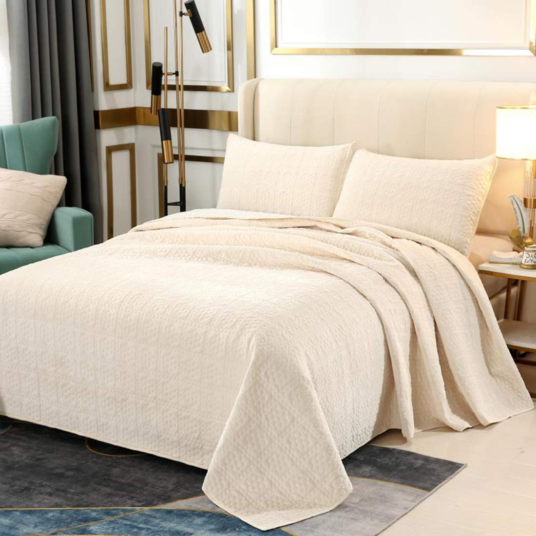Floral Velvet Quilt Set 3-Piece Queen Size - Super Soft Reversible Bedspread Coverlet with Pillow Shams | Cream Luxury Bedding for Winter Warmth | Perfect for Master Bedroom, Guest Room & Cozy Home Decor