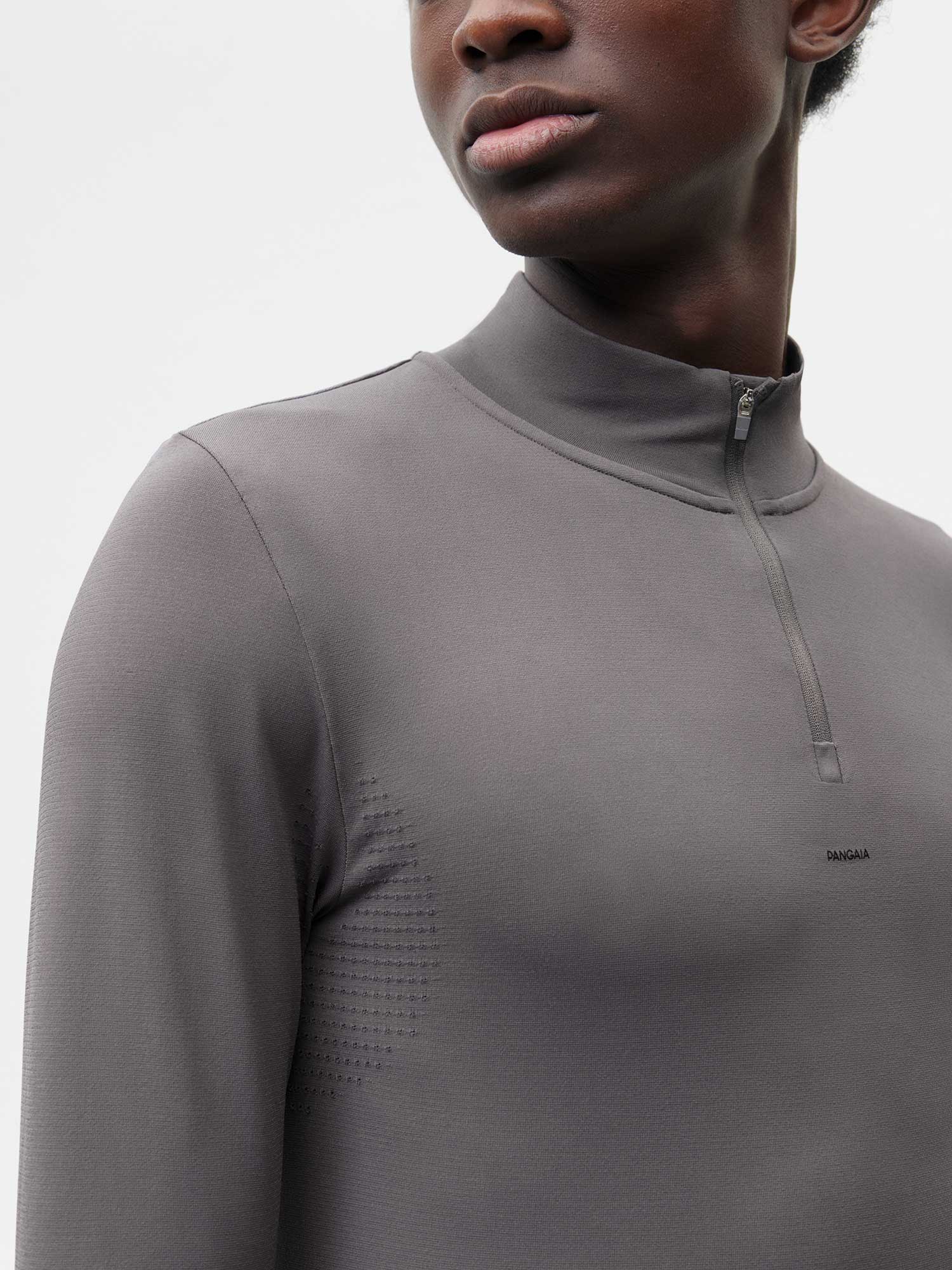 Men's Stretch Long Sleeve Half Zip Top - Breathable Activewear for Hiking & Outdoor Activities (Volcanic Grey)