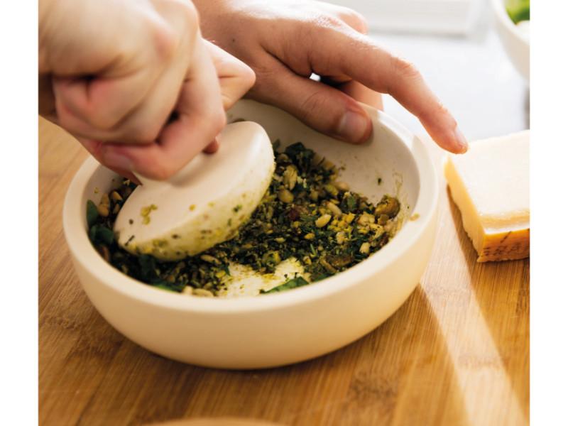 BergHOFF Leo 2-Piece 6.75-Inch Stoneware Mortar and Pestle Set for Grinding Spices, Herbs & Pesto - Perfect for Kitchen, Cooking & DIY Herbal Remedies