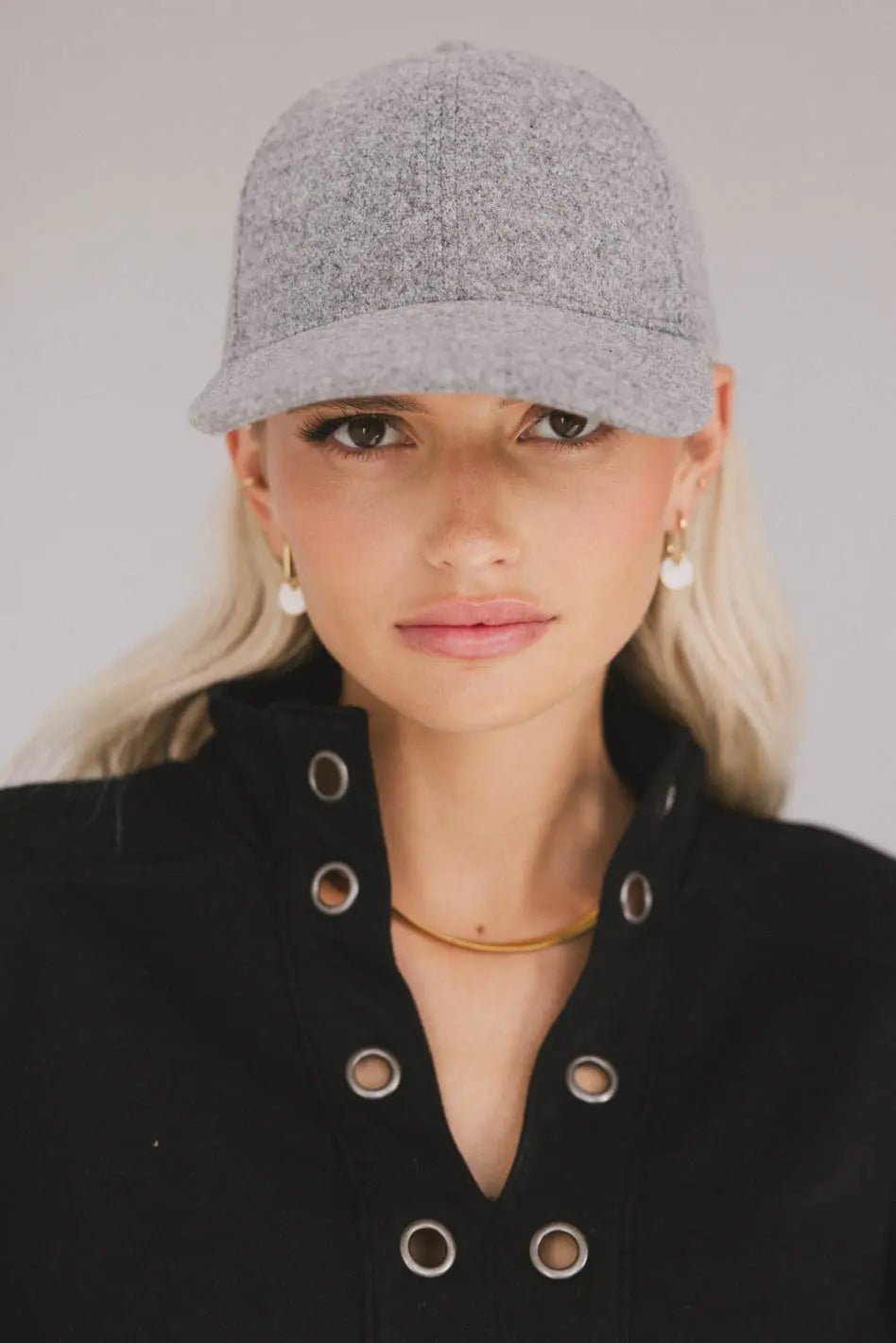 Premium Grey Baseball Cap for Men & Women - Adjustable Dad Hat for Outdoor Sports, Running, Hiking, and Casual Wear