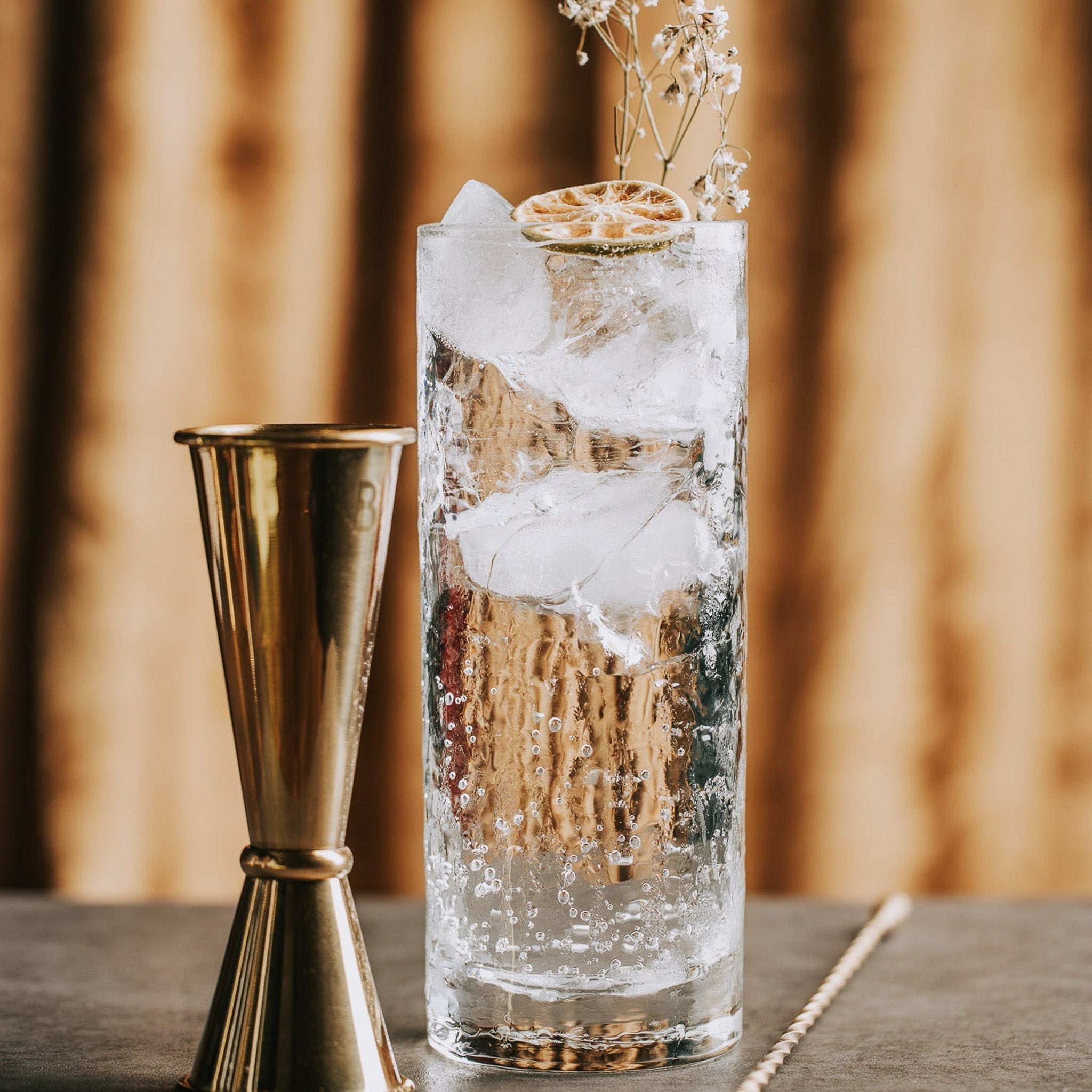 Premium Hand Blown Highball Cocktail Glasses Set of 2 - Artisan Crafted Barware for Whiskey, Mojito & Iced Tea - Perfect for Home Bars, Parties & Gifts
