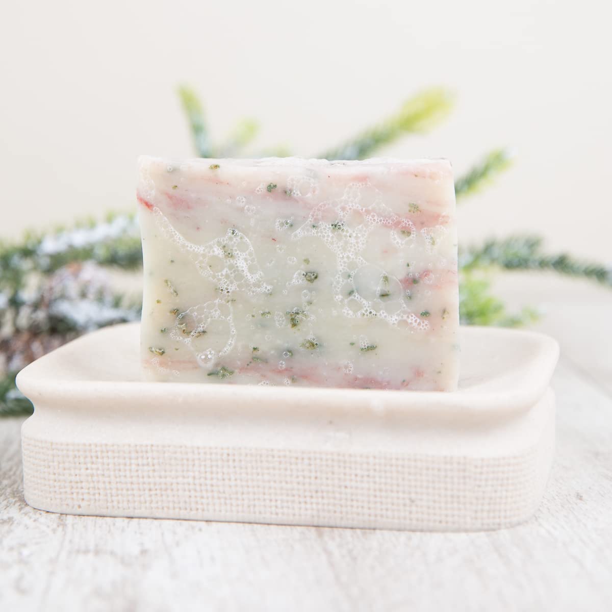 Natural Evergreen & Cranberry Handmade Soap - Moisturizing, Aromatic, Vegan - Perfect for Holiday Gifts, Spa Days & Relaxing Baths