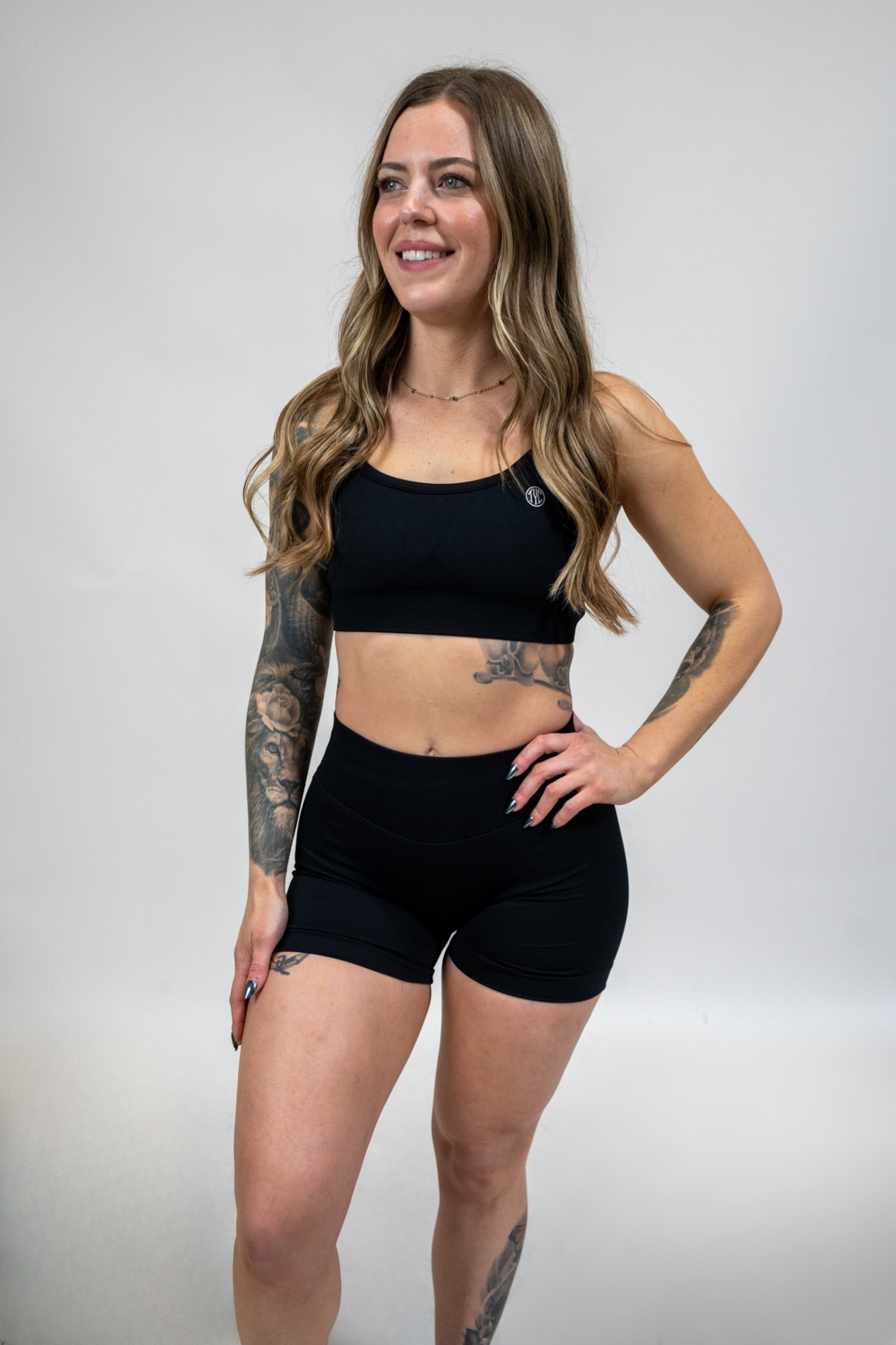High Support Contour Sports Bra for Women - Seamless Workout Top for Running, Yoga & Gym - Moisture Wicking & Breathable Activewear
