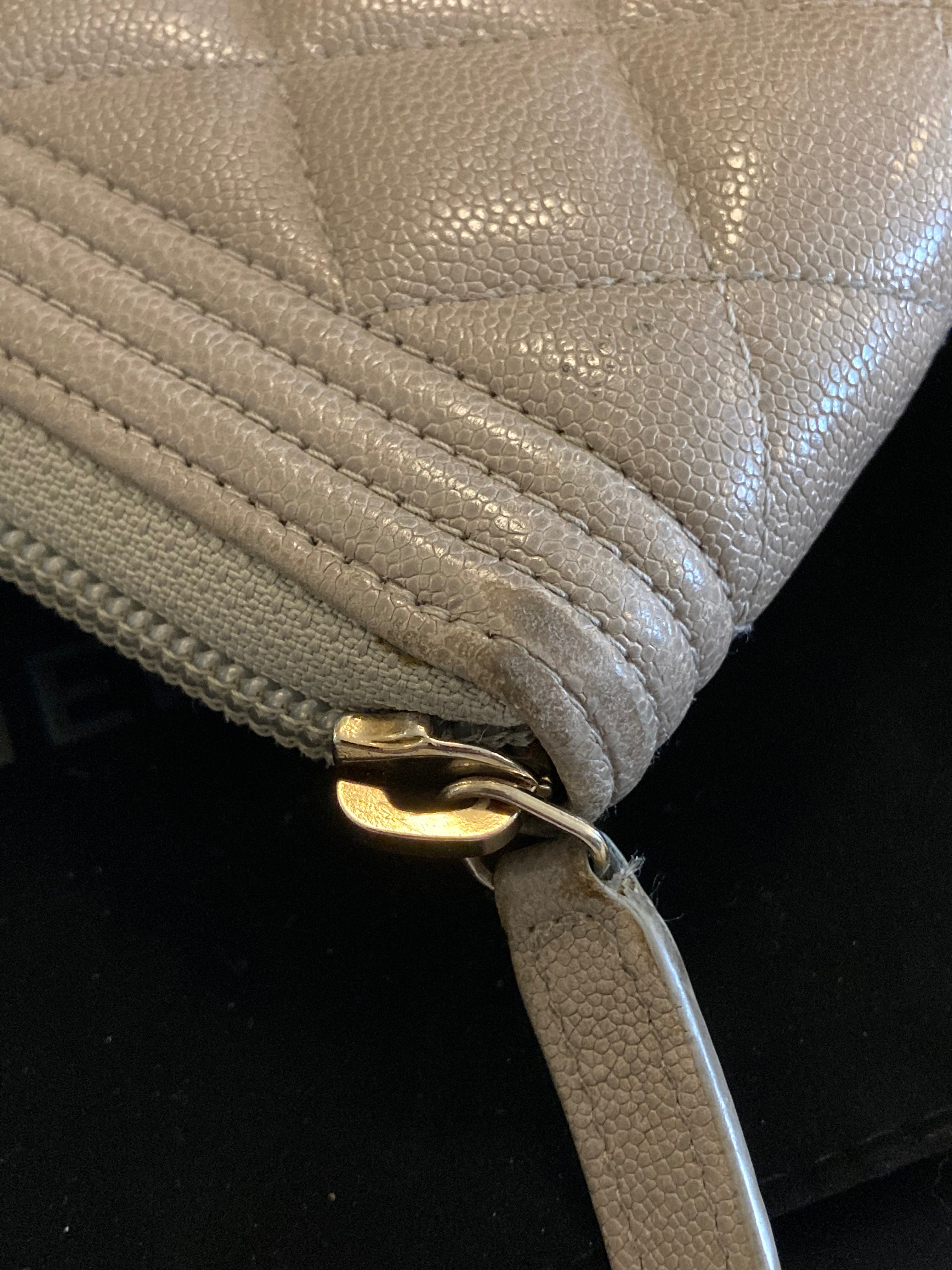 Quilted Classique Leather Purse for Women - Elegant Designer Handbag with Chain Strap | Perfect for Work, Evening Events & Daily Use