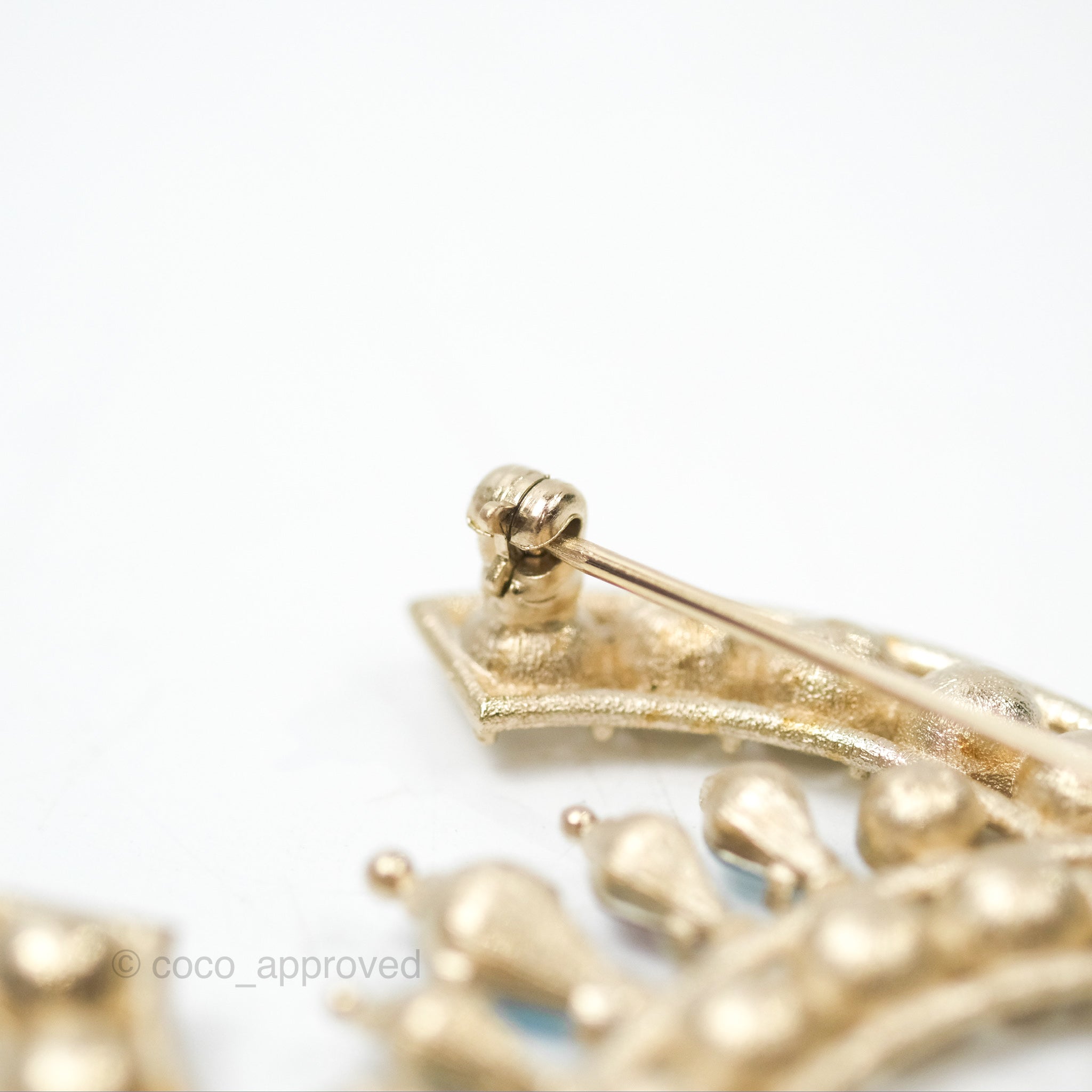 Chanel CC Crystals Brooch Gold Tone 19S - Elegant Fashion Accessory for Women, Perfect for Dresses, Jackets & Handbags | Luxury Jewelry Gift for Her