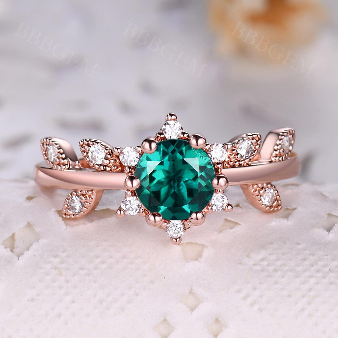 Emerald Leaf Engagement Ring for Women - 14K Gold Green Gemstone Wedding Band, Anniversary Gift for Her - Perfect for Proposals, Bridal Jewelry & Special Occasions