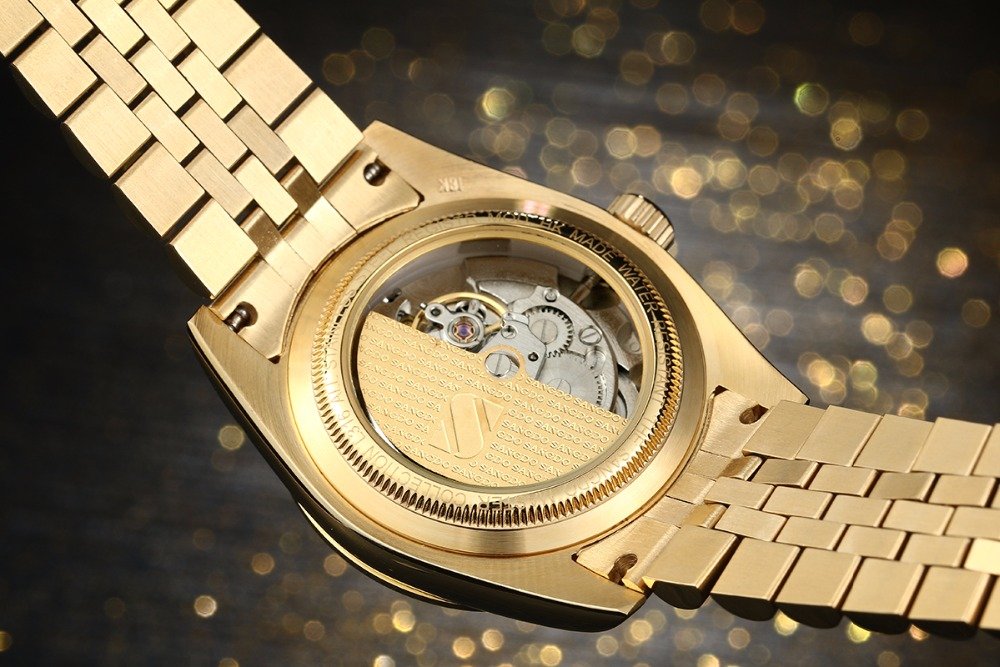 Premium Automatic Men's Watch - Gold Stainless Steel Strap with Calendar & Waterproof - Luxury Mechanical Watch for Business, Formal Events & Daily Wear