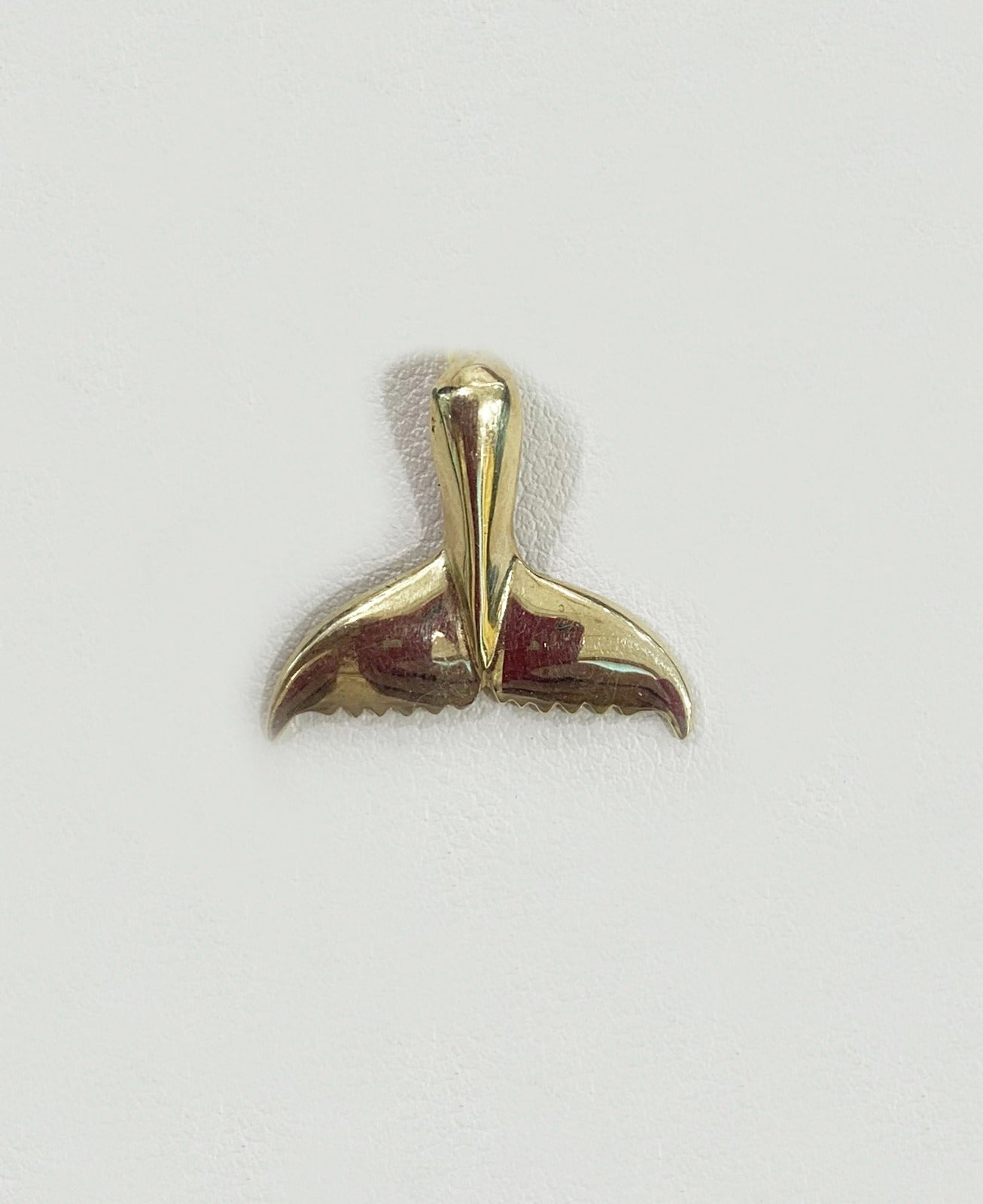 14K Gold Pendant Necklace for Women - Elegant Heart Locket with 18