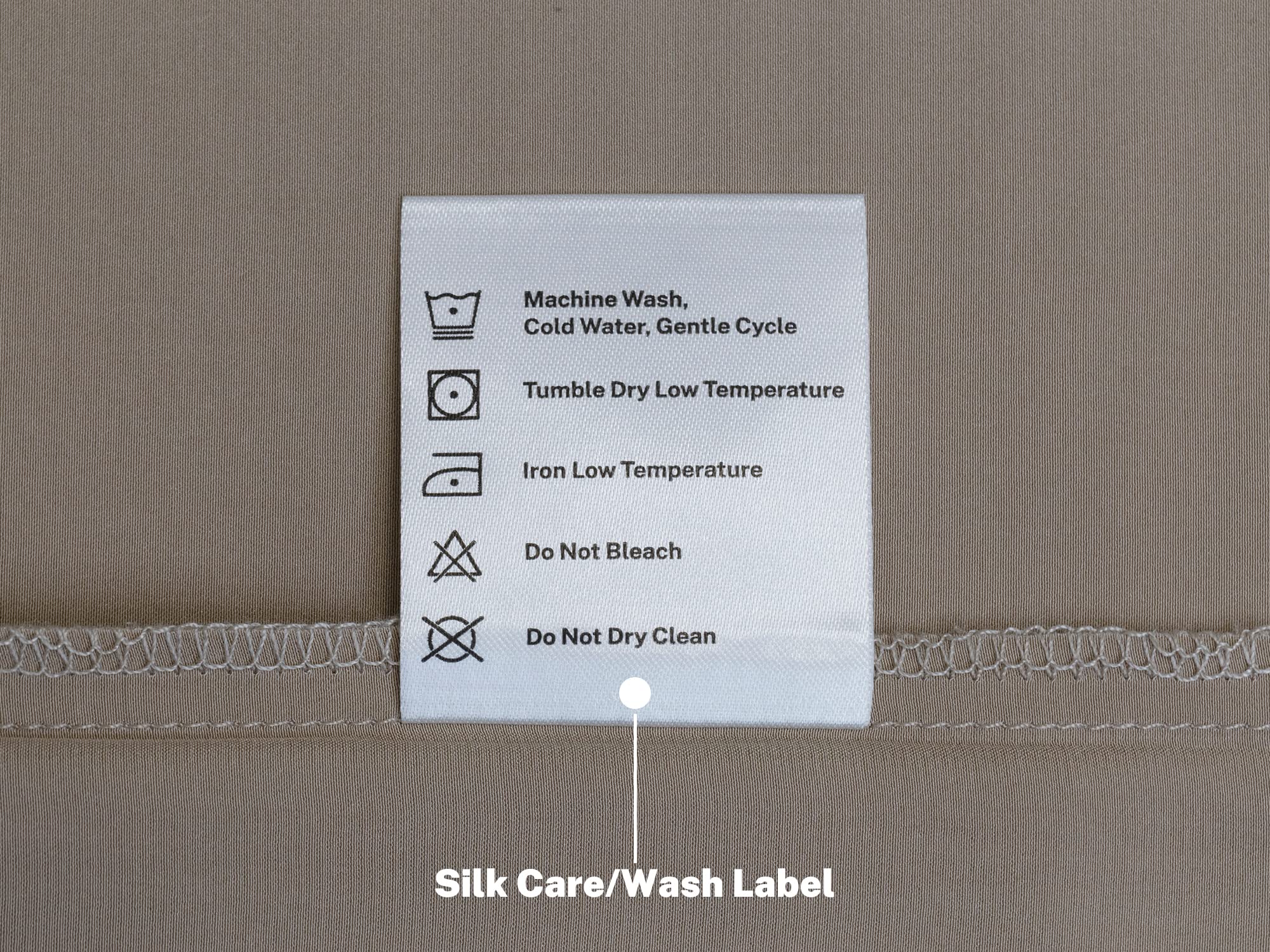 UltraTocce Silk Pillowcase for Hair & Skin - 100% Mulberry Silk Queen Size Pillow Cover (Taupe) - Hypoallergenic & Cooling for Nighttime Comfort - Perfect for Anti-Aging & Frizz-Free Hair Care