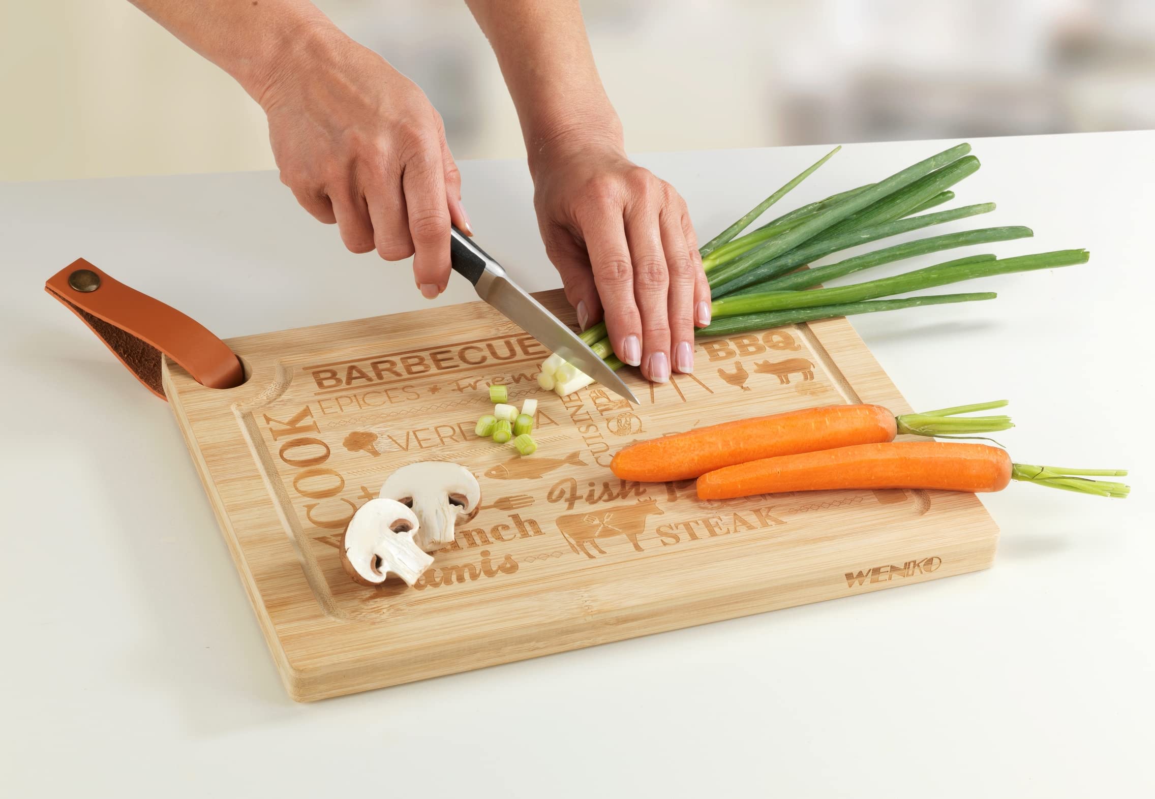 Premium WENKO Wooden Steak Cutting Board with Juice Groove - Large Kitchen Chopping Block for Meat, Vegetables & Fruits | Non-Slip, Easy to Clean | Perfect for Grilling, BBQ & Food Prep