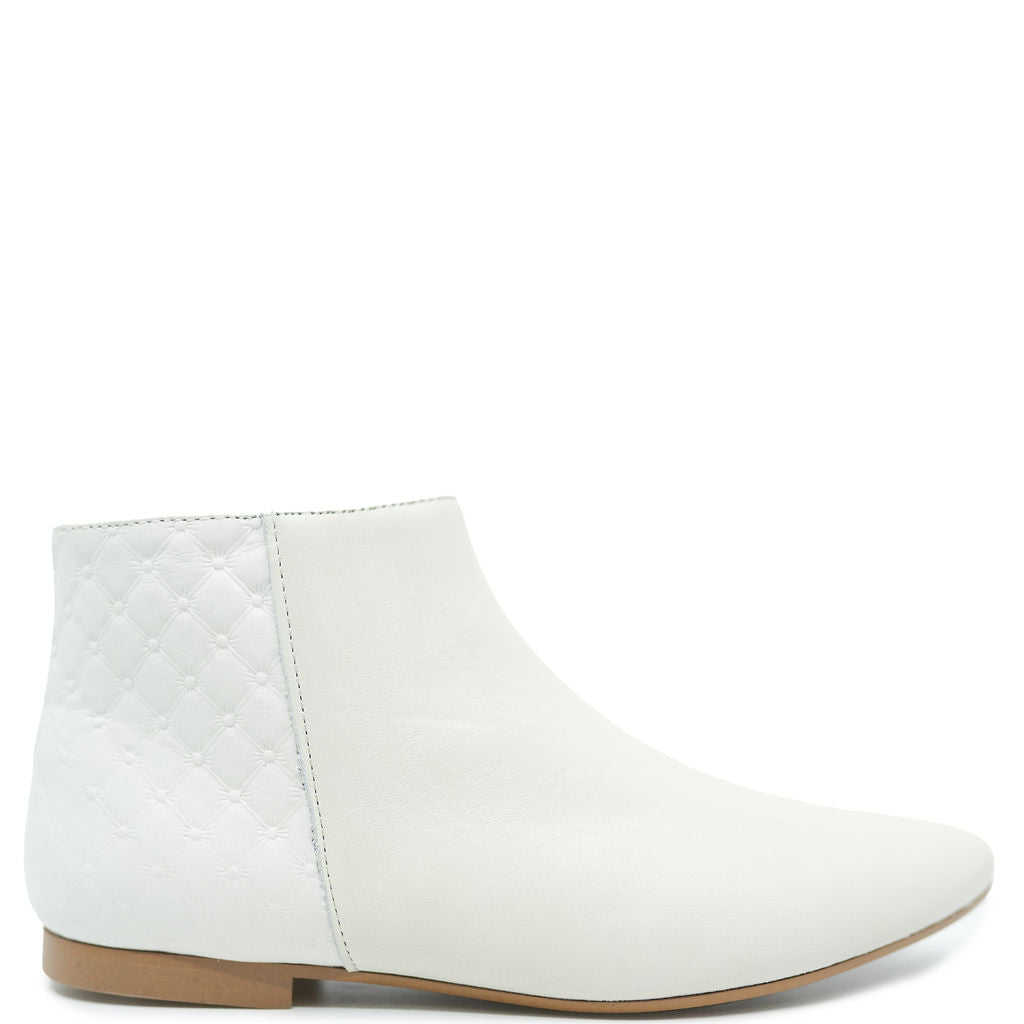 White Tufted Back Zipper Booties for Women - Plush Cozy House Slippers with Non-Slip Sole - Perfect for Indoor Comfort, Lounge Wear & Gift Giving