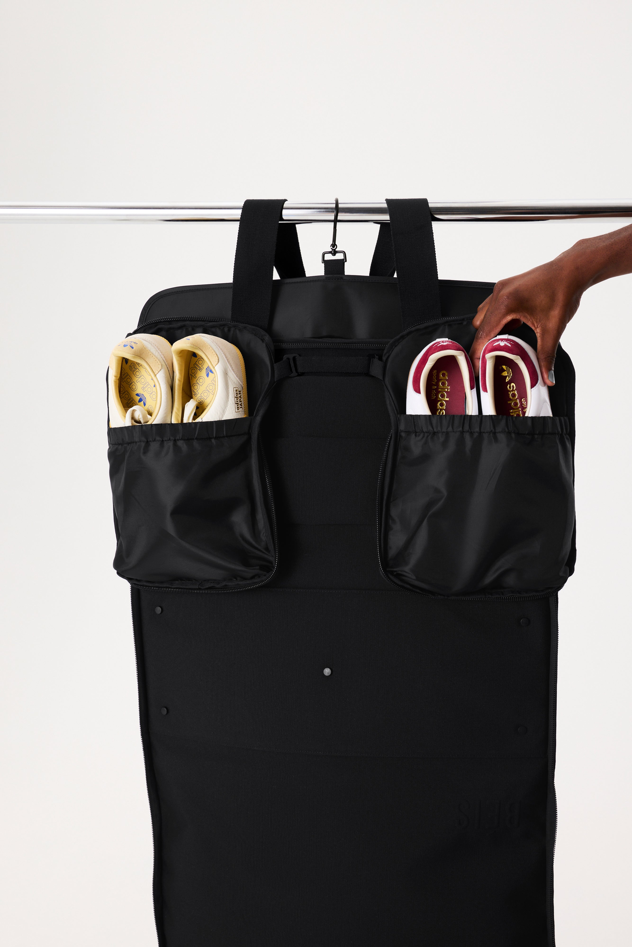 Premium Black Garment Duffle Bag for Travel & Business - Water-Resistant Carry-On Luggage for Suits & Formal Wear