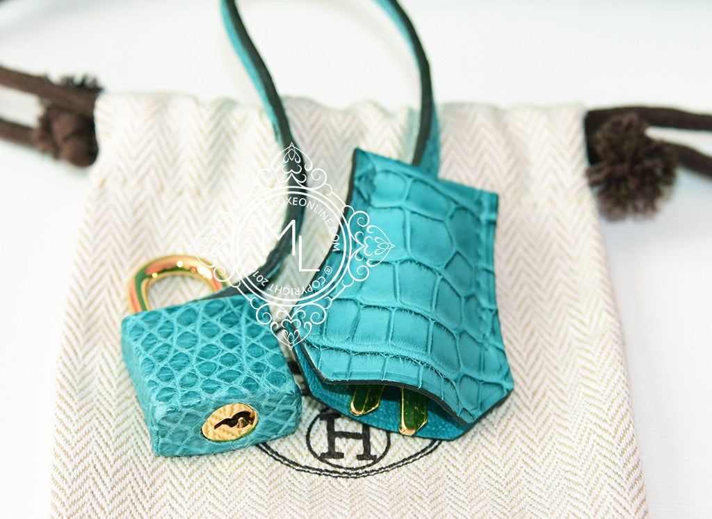 Luxury Hermes Blue Paon Crocodile Gold Birkin 25 Handbag - Premium Designer Tote for Women, Perfect for Parties, Gala Events & Fashionable Outfits
