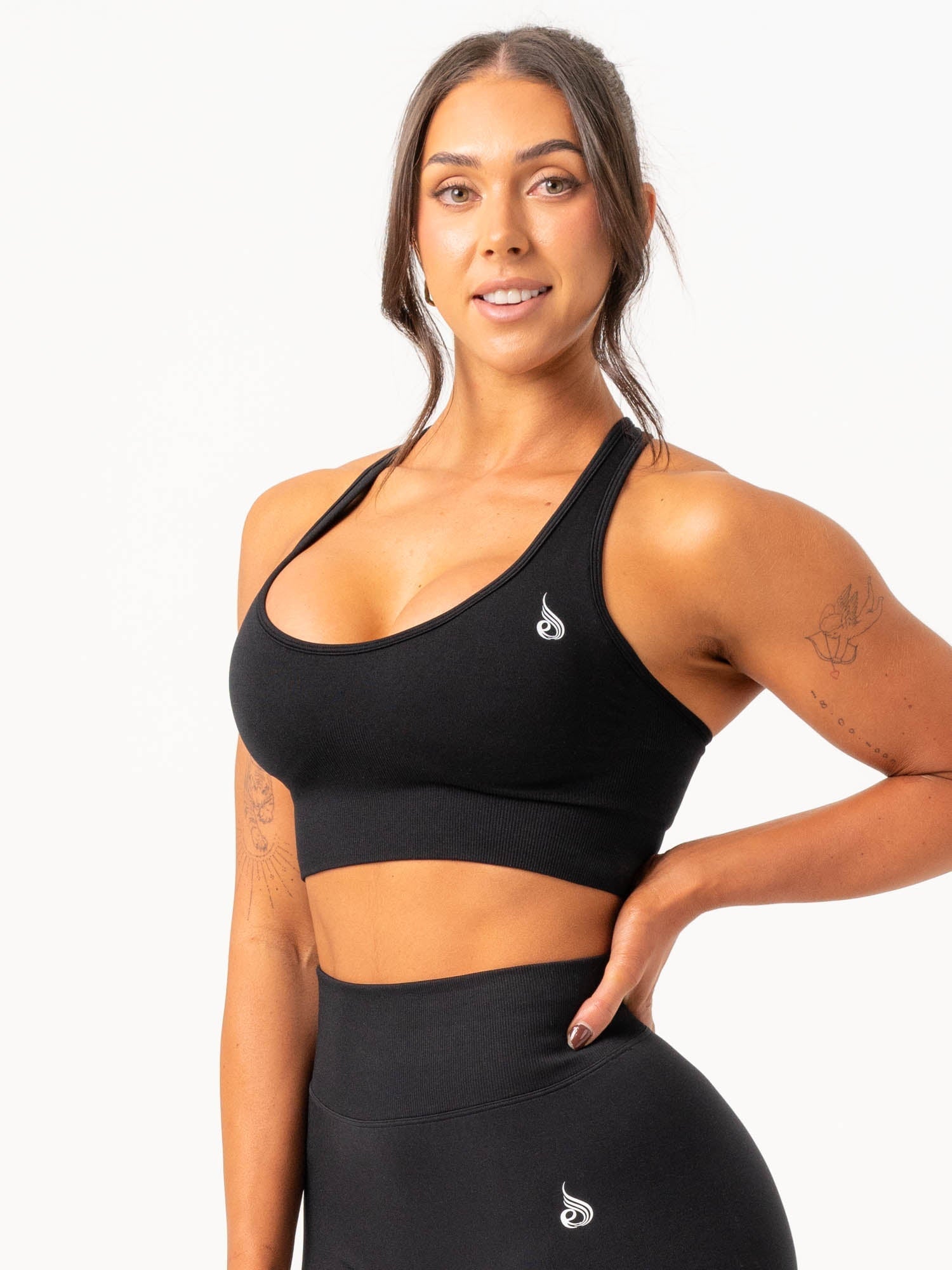 Seamless Cross Back Bra - Comfortable Wireless Support for Yoga, Workouts & Everyday Wear - Black