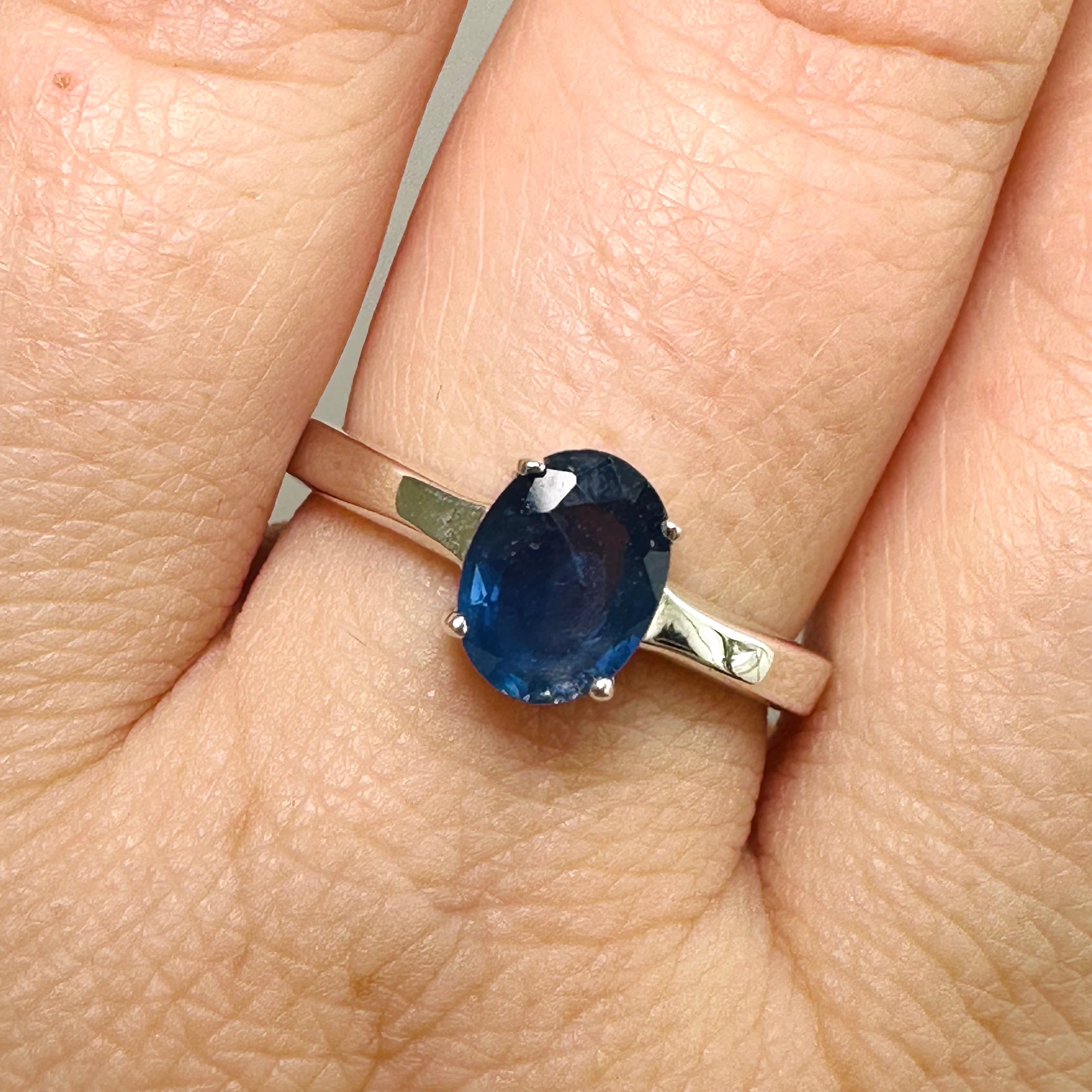 PRGJ813 Oval Sapphire Faceted Ring - Size 8 | Elegant Wedding, Engagement & Anniversary Jewelry Gift for Women
