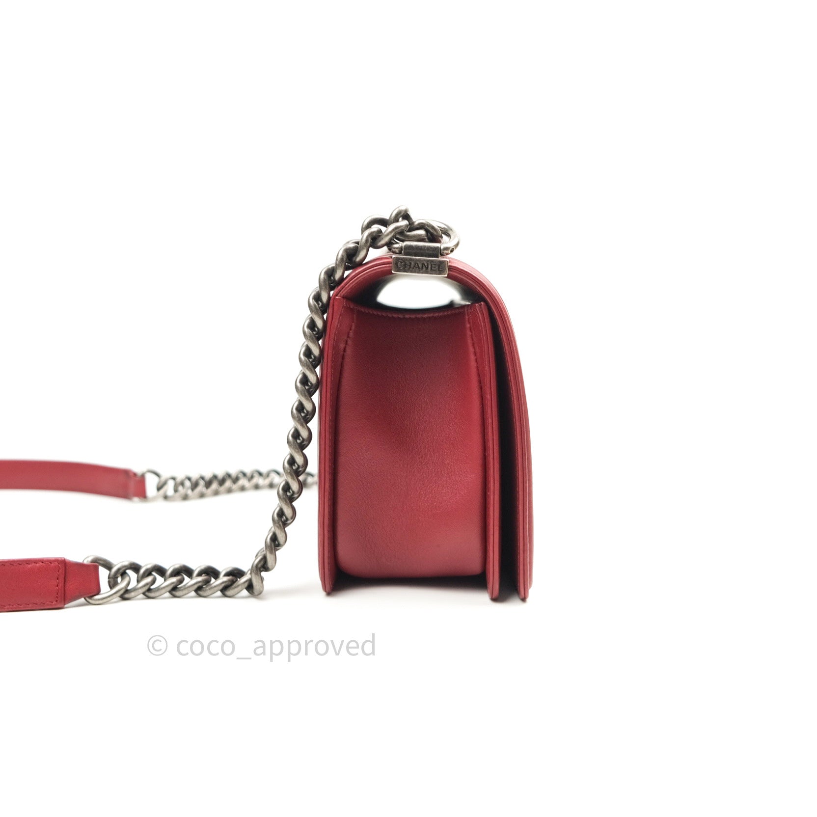 Chanel Boy Chevron Medium Red Calfskin Bag with Ruthenium Hardware - Luxury Crossbody Purse for Women, Perfect for Parties & Evening Events
