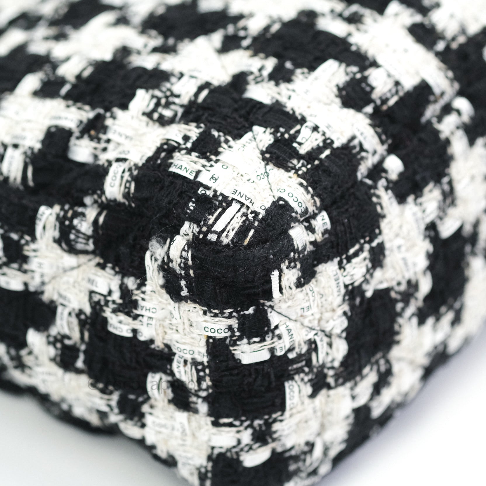 Chanel 19 Medium Flap Bag - White Tweed with Ribbon & Mixed Hardware - Luxury Designer Handbag for Women, Perfect for Parties, Weddings & Everyday Elegance