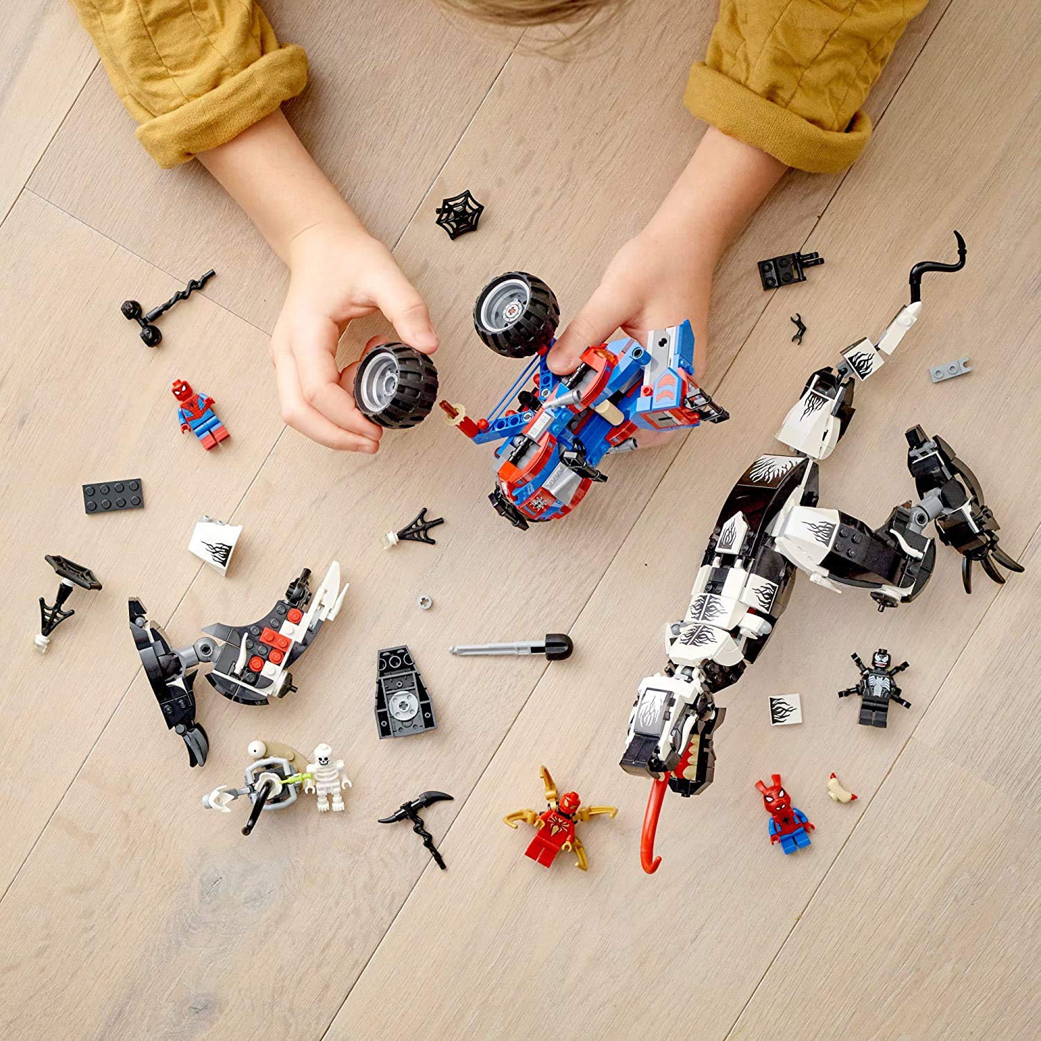 LEGO Marvel Spider-Man Venomosaurus Ambush 76151 Building Kit - 640-Piece Superhero Construction Set with Spider-Man & Venom Minifigures | Perfect Birthday Gift for Kids, Creative Play & Marvel Action Scenes