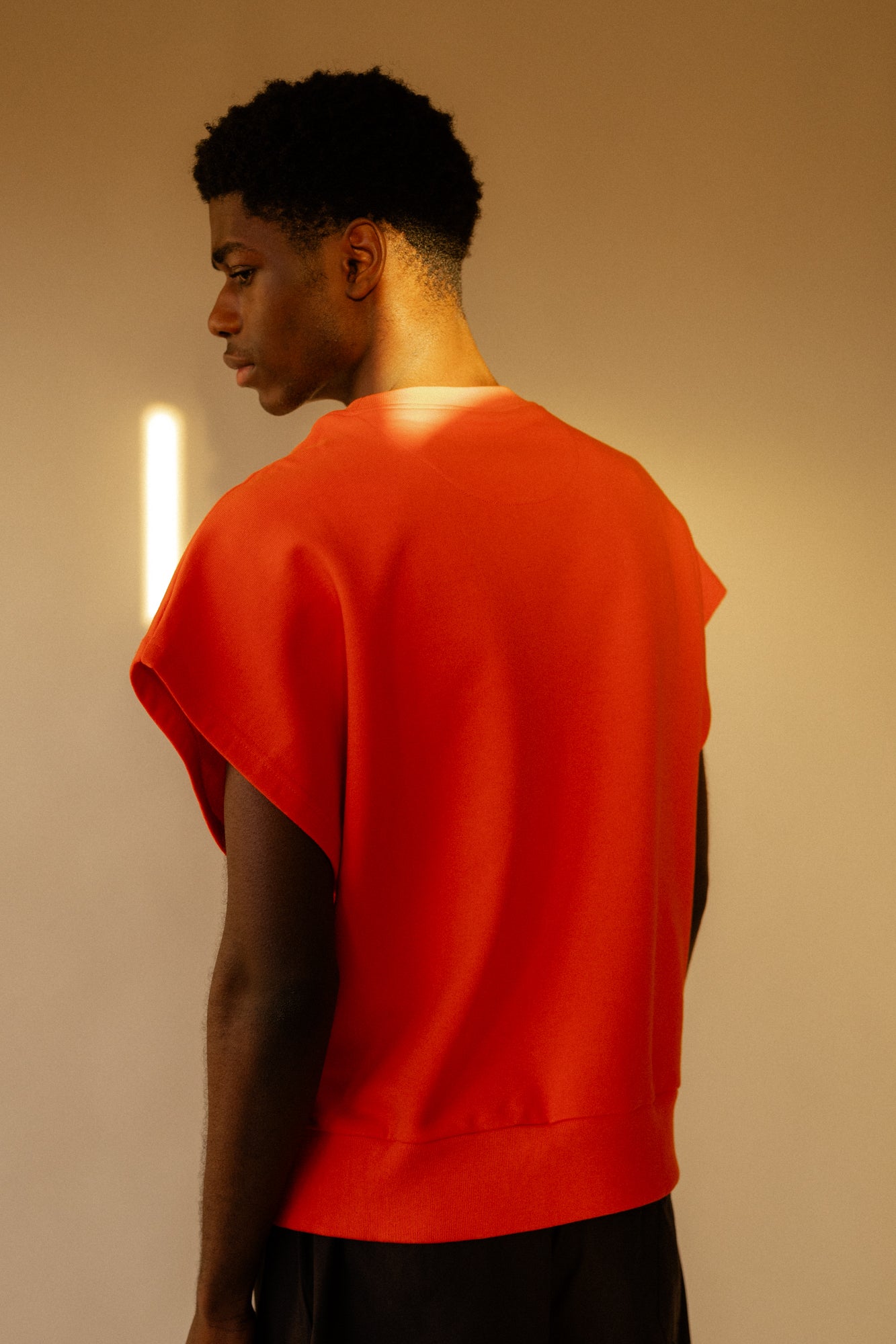 Eco-Friendly Men's Sleeveless Sweatshirt - Breathable Flame Red Workout Top for Gym, Running & Summer Outdoor Activities