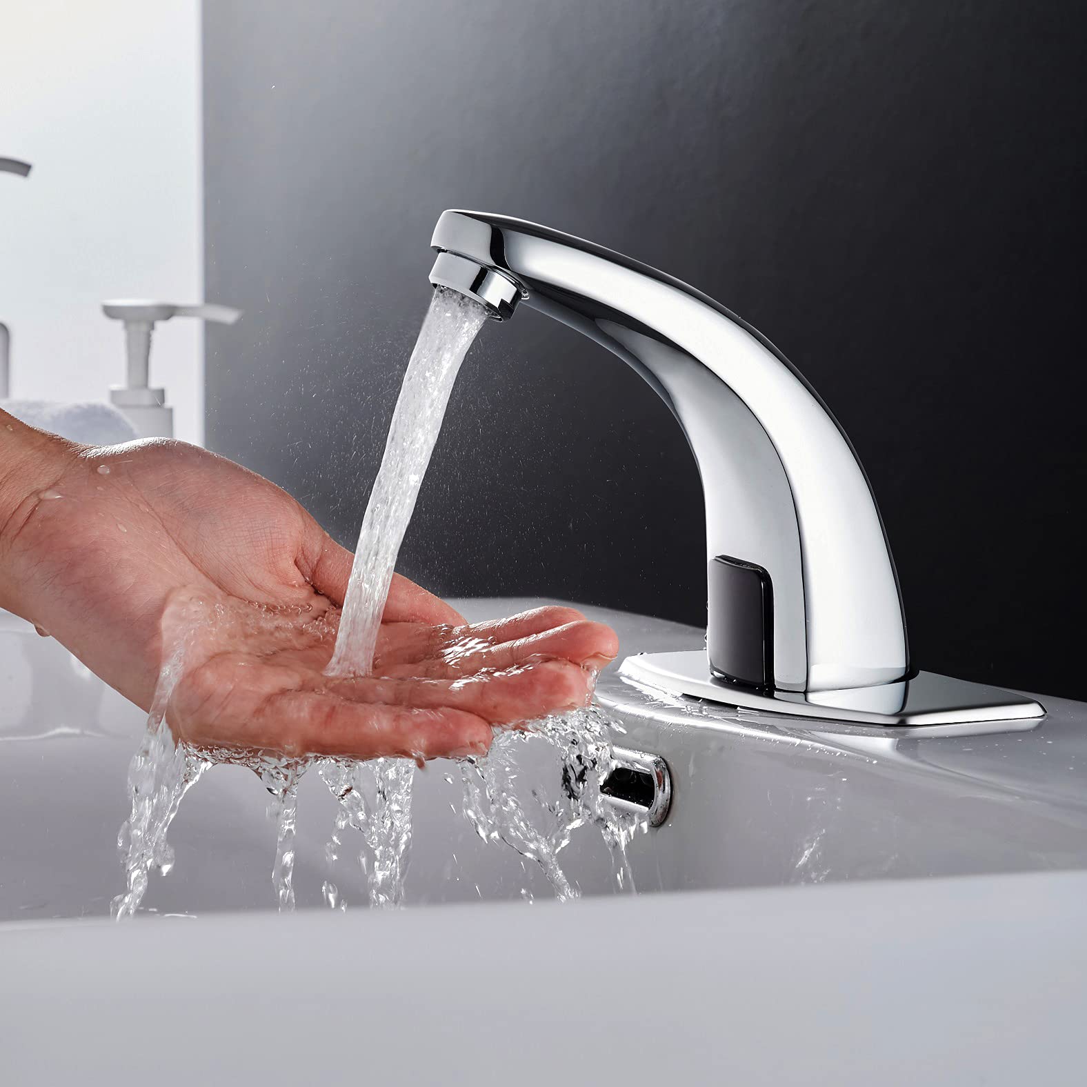 Touchless Bathroom Faucet with Motion Sensor - Single Hole Chrome Automatic Sink Faucet with Adjustable Temperature, Water Saving Design (Battery Powered, Easy Installation) - Perfect for Kitchen, Bathroom, Public Restrooms & Water Conservation