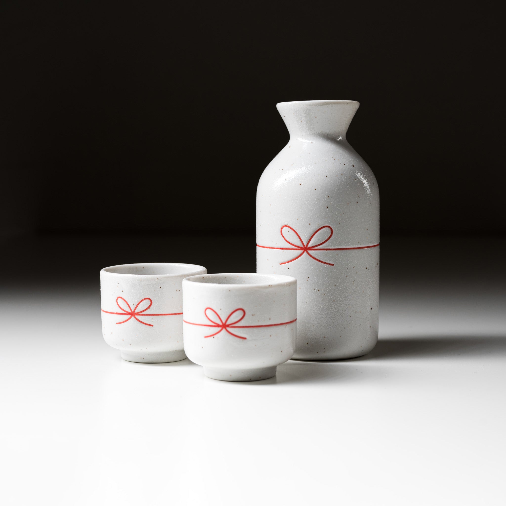 Handcrafted Mino Ware Pottery Sake Set with Mizuhiki Decoration - Traditional Japanese Ceramic Drinking Vessel for Sake, Tea or Display - Perfect for Japanese Tea Ceremonies, Gift Giving & Home Decor