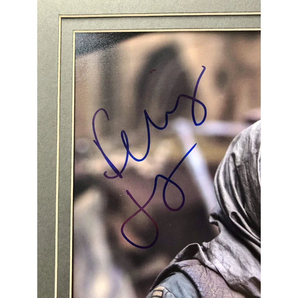 Felicity Jones Autographed Star Wars Rogue One Jyn Erso 11x14 Photo - Framed Collectible with Topps COA - Perfect for Star Wars Fans, Movie Memorabilia Collectors & Home Theater Decor