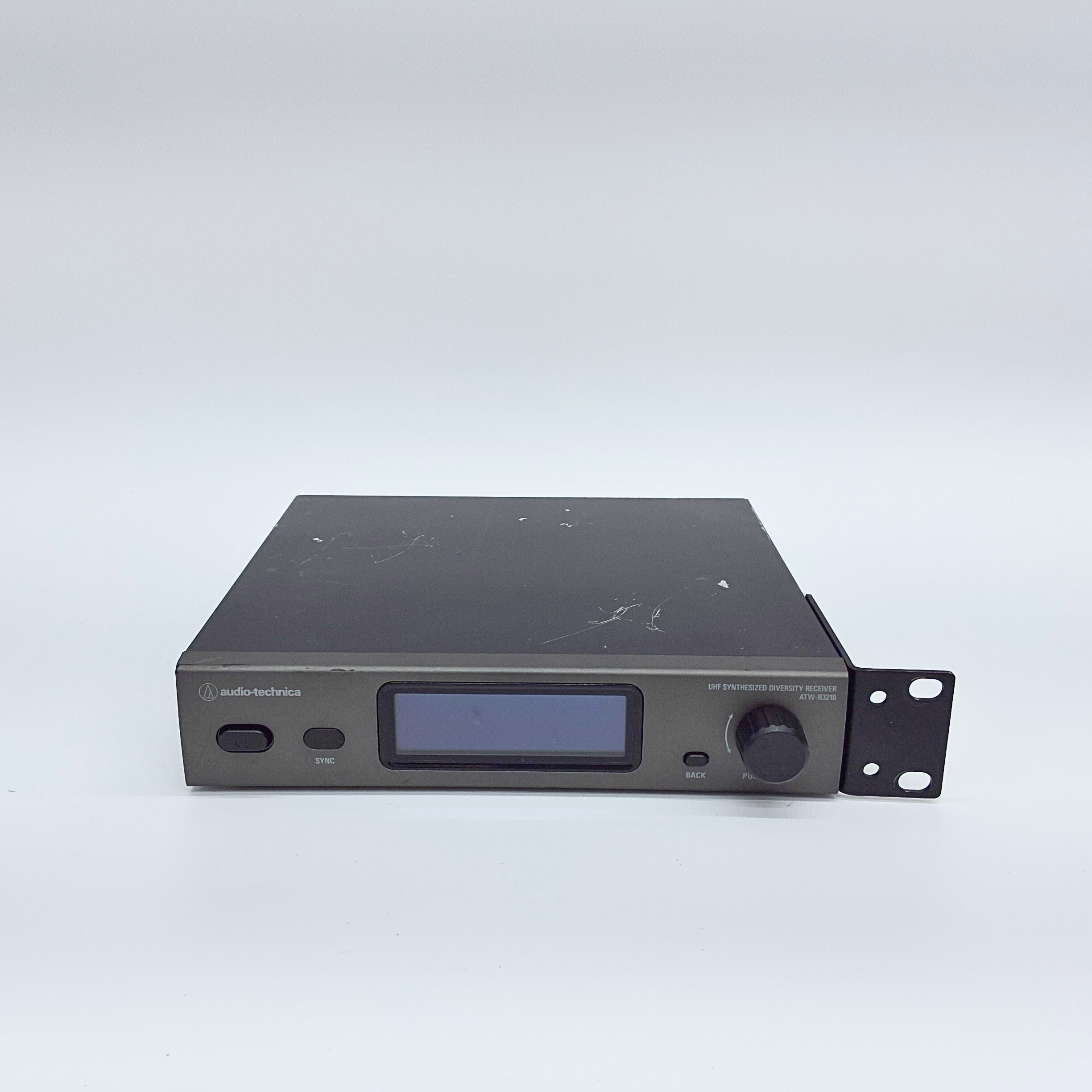 Audio Technica ATW R3210DE2 UHF Synthesized Diversity Wireless Receiver - Professional Audio Equipment for Live Performances, Studio Recording & Broadcast