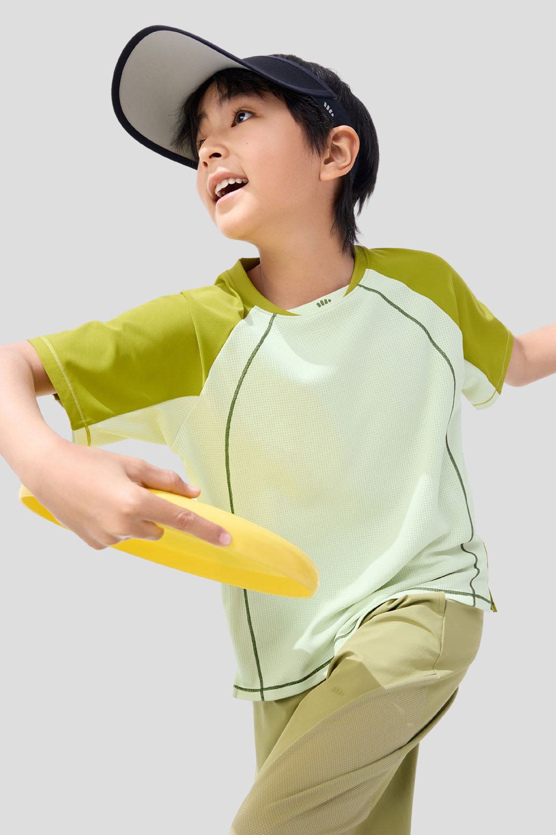 Venture Kids' Ultra Airy UPF50+ Sun Protection T-Shirt - Lightweight & Breathable for Outdoor Play, Beach & Summer Activities
