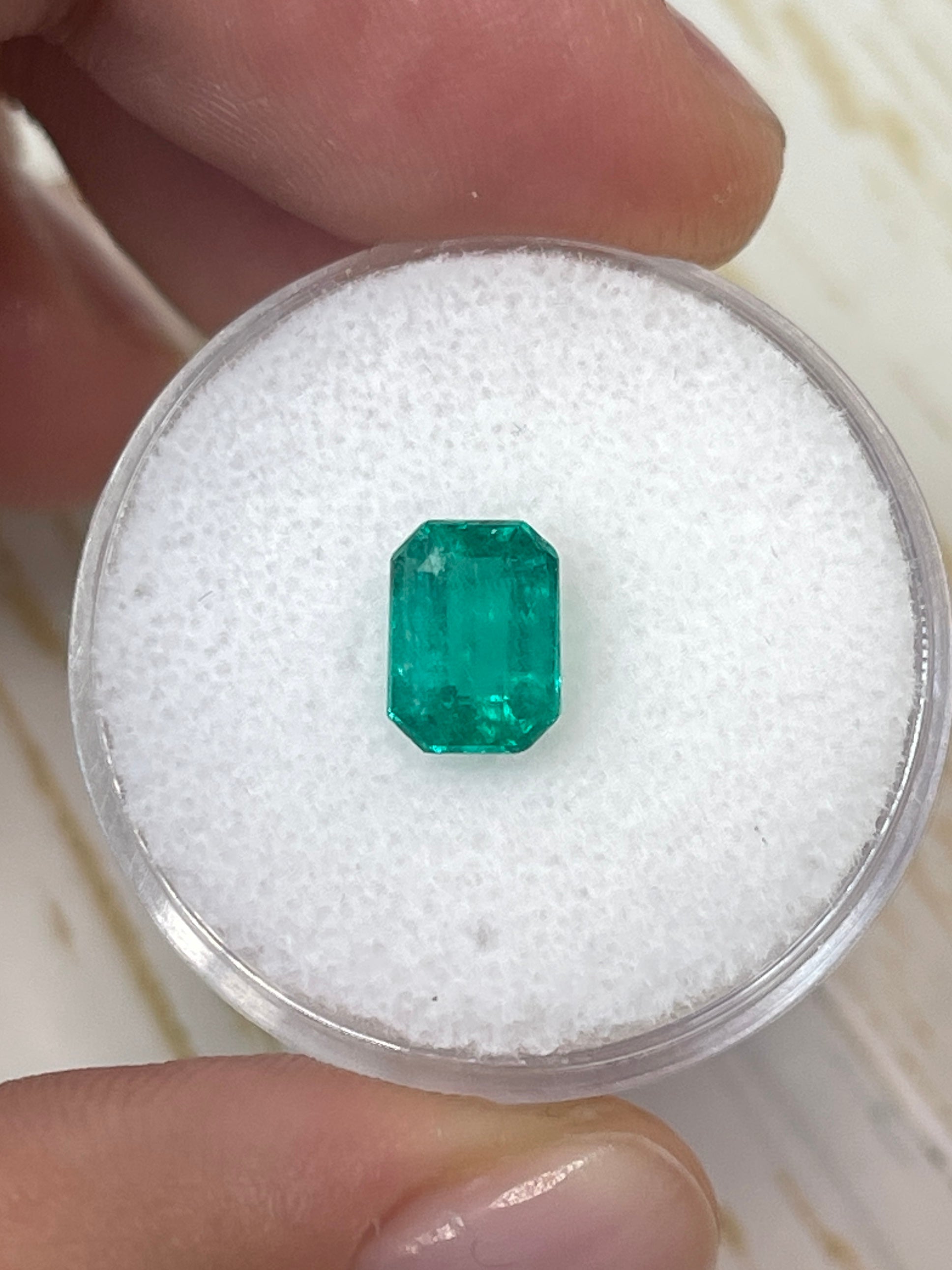 1.31 Carat 8x6mm Loose Colombian Emerald Gemstone - Emerald Cut for Jewelry Making, Engagement Rings & Fine Collections