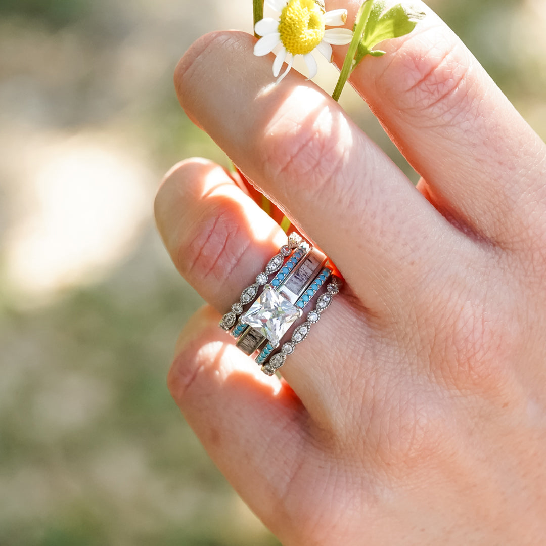 The Grand Kenai Titanium Ring - Premium Durable & Lightweight Jewelry for Men & Women - Perfect for Weddings, Engagements & Everyday Wear