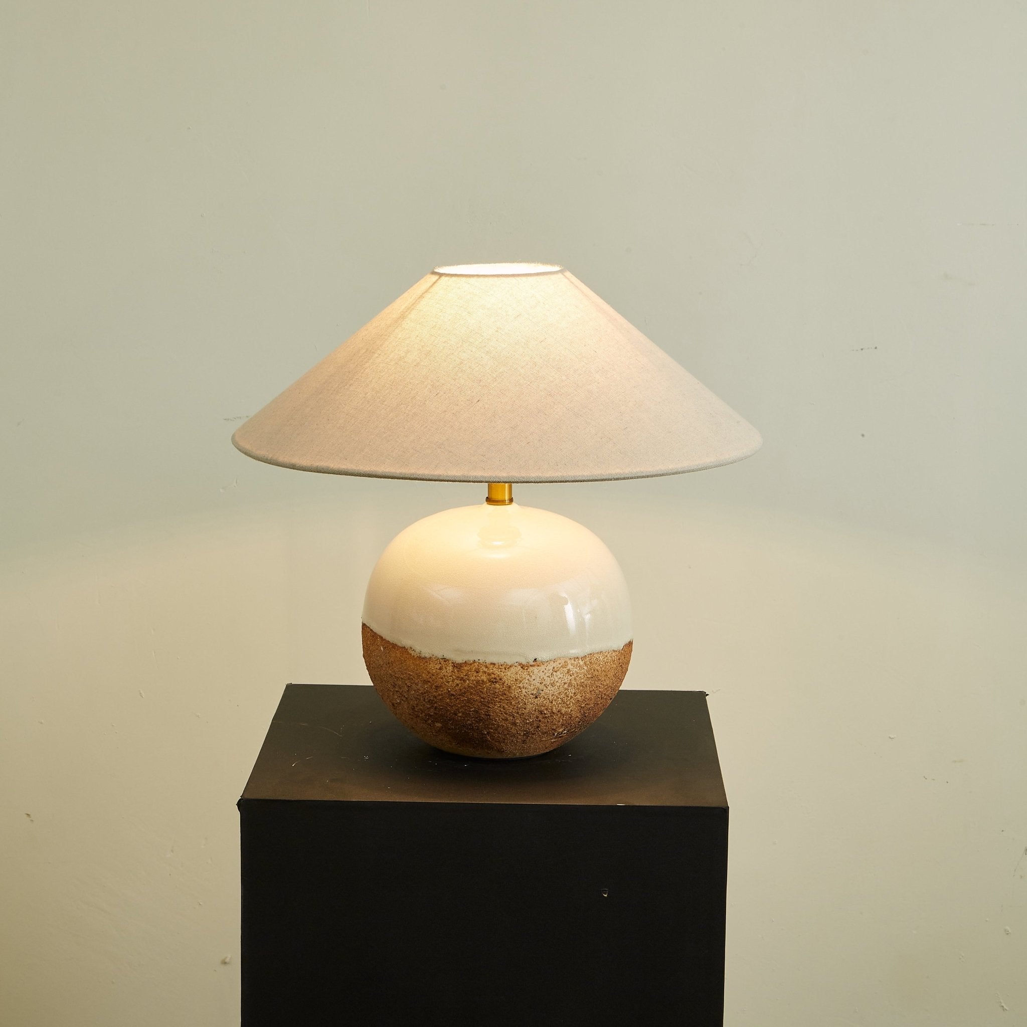 Alba Terra Table Lamp - Modern LED Bedside Lamp for Living Room, Bedroom & Office - Warm White & Adjustable Brightness