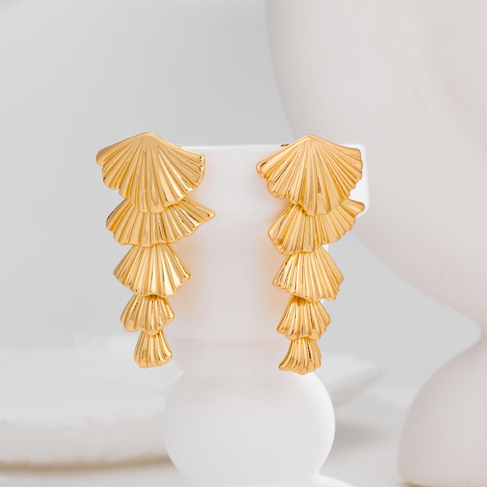 Gold & Silver Shell Dangle Earrings for Women - Elegant Seashell Drop Earrings - Ocean Beach Jewelry - Perfect for Summer Vacations, Beach Weddings & Boho Fashion