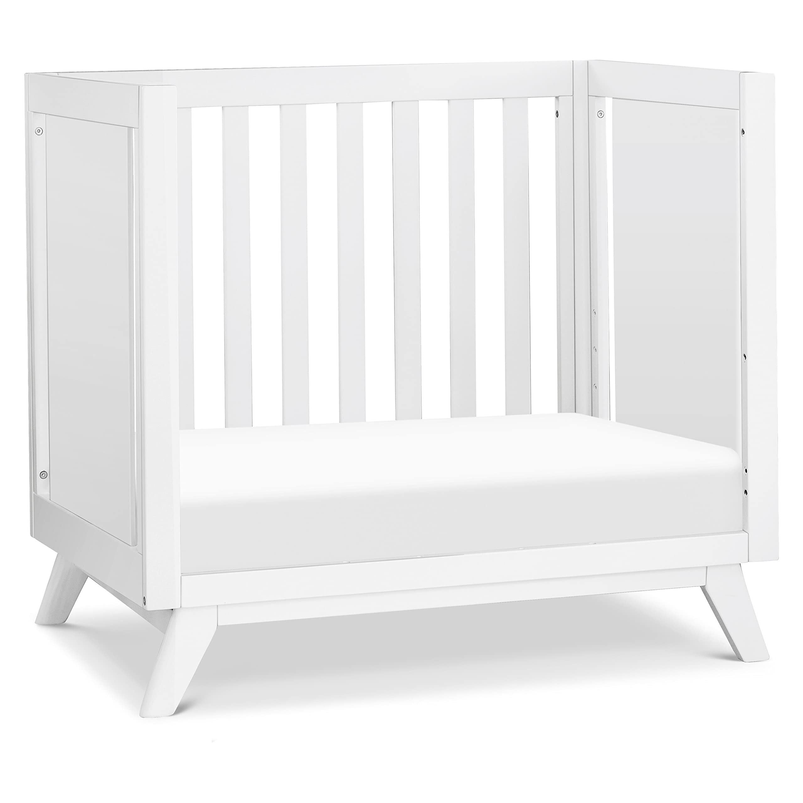 DaVinci Otto 3-in-1 Convertible Mini Crib with 4