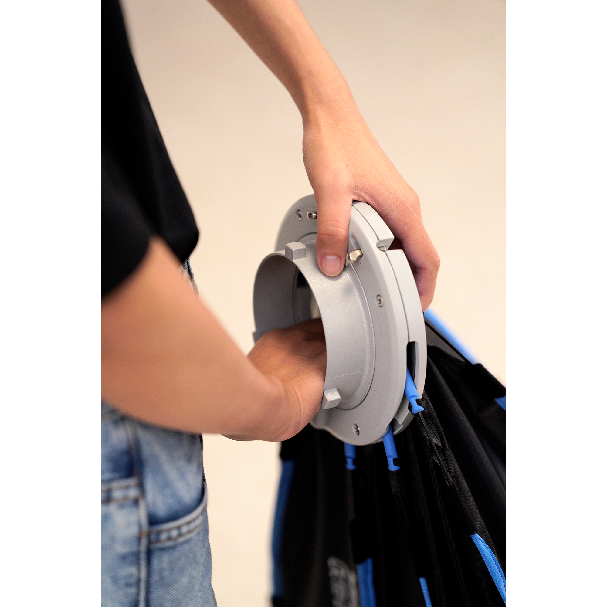 Amaran Octa Dome 120 - Professional 8-Sided Softbox for Studio Photography | Perfect for Portraits, Product Shots & Video Lighting