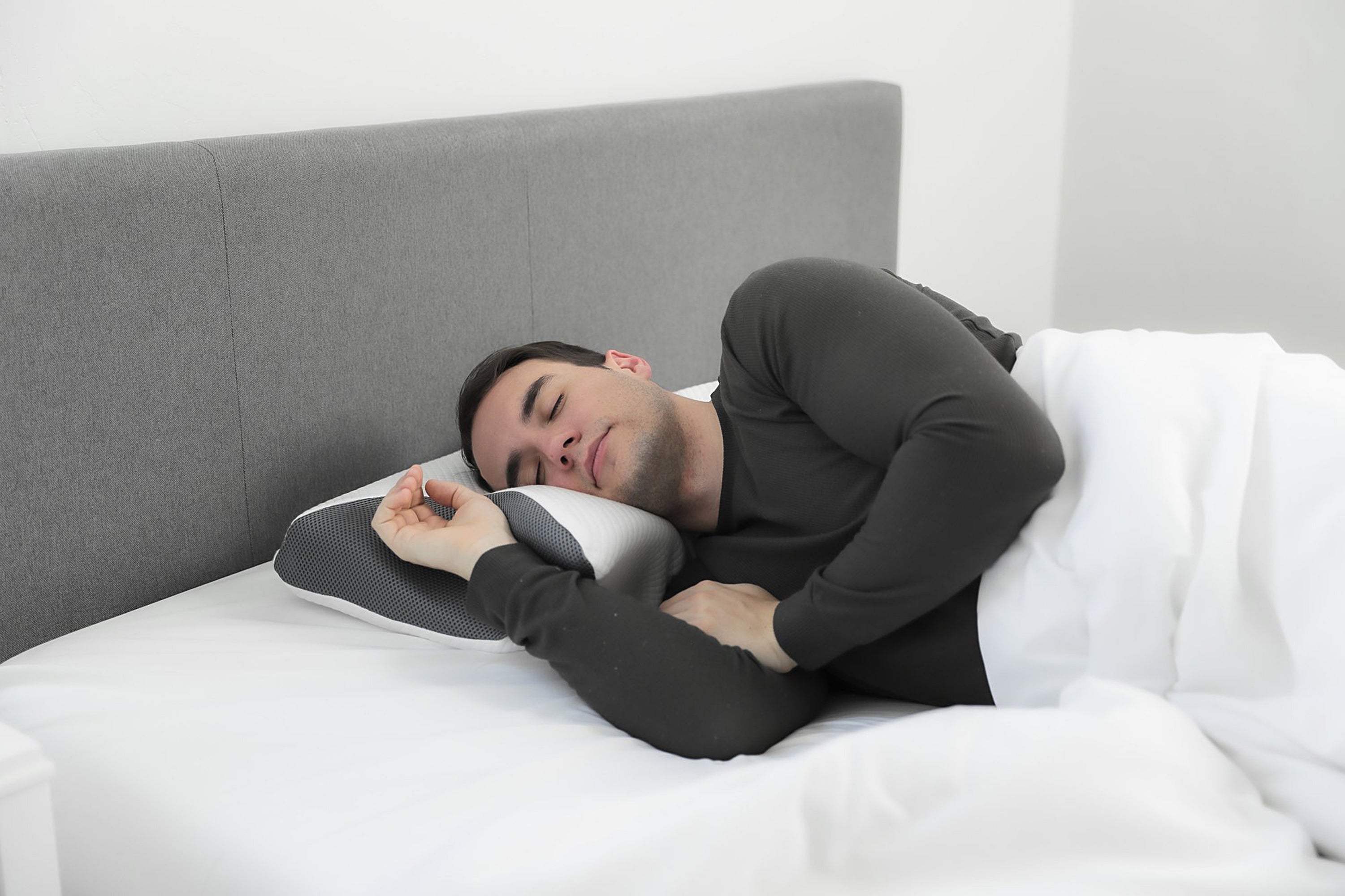 Anti-Snoring Carbon SnoreX Pillow Case for Better Sleep - Hypoallergenic & Breathable (Pillow Not Included) - Perfect for Side Sleepers & Sleep Apnea Relief