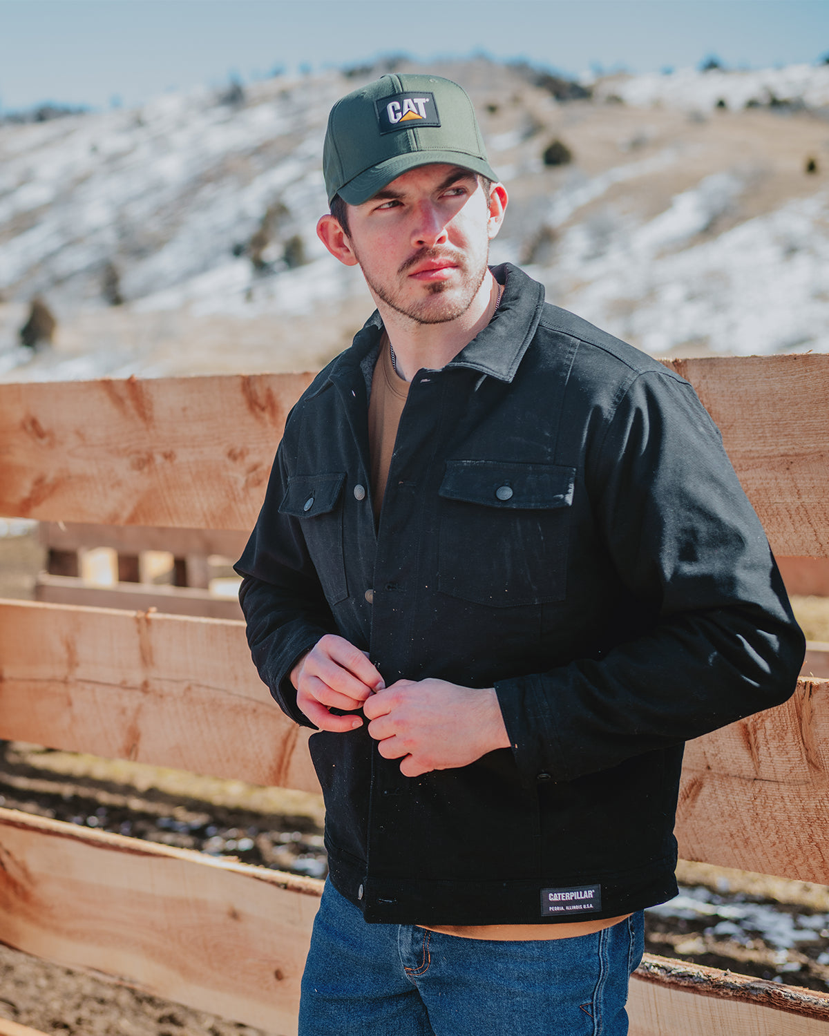 Men's Denim Trucker Jacket - Classic Fit, Distressed Wash - Perfect for Casual Outfits & Layering in Fall & Winter