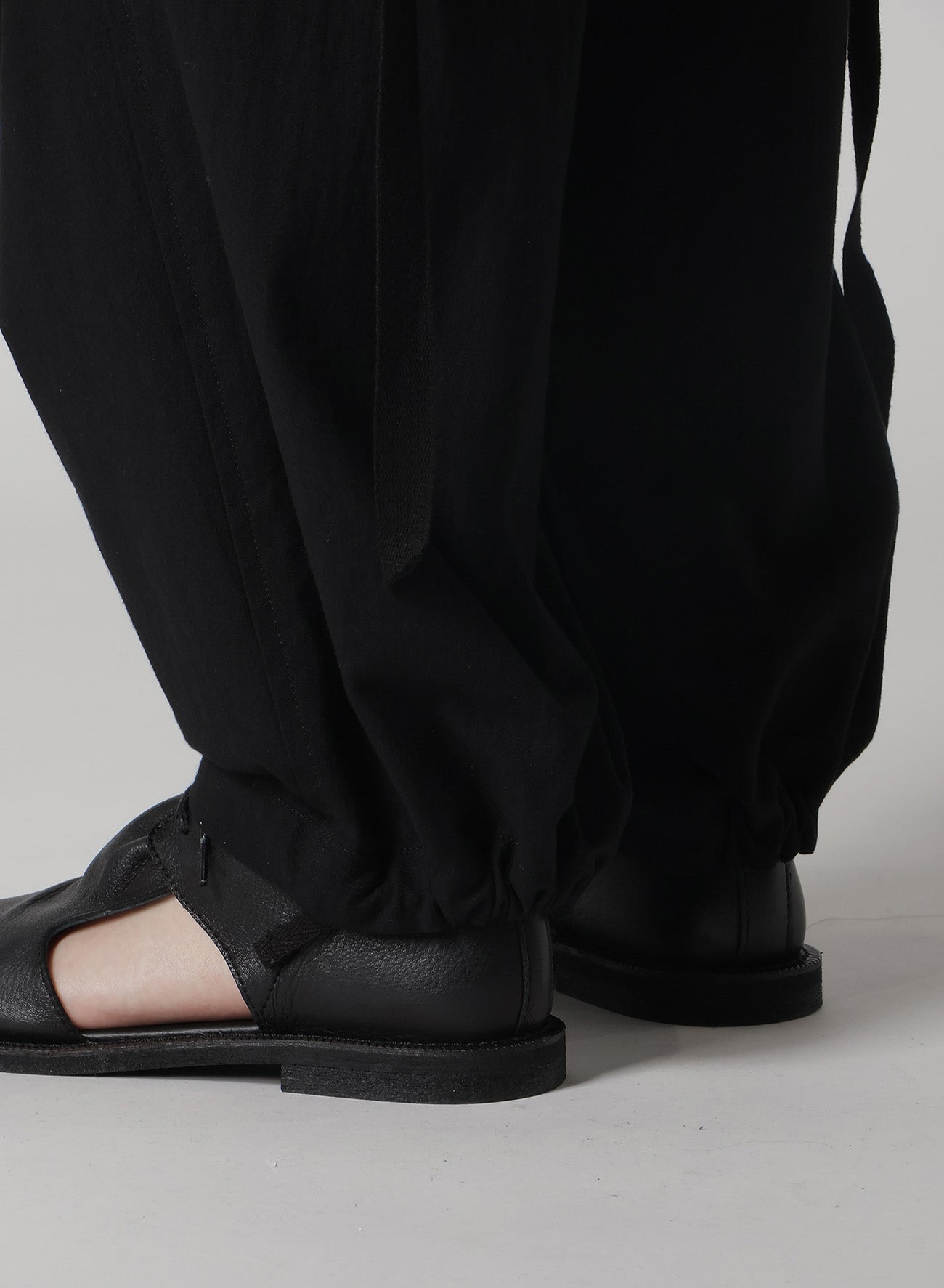Men's Cotton Twill Cargo Pants - Durable Workwear & Outdoor Hiking Pants for Casual & Adventure Wear