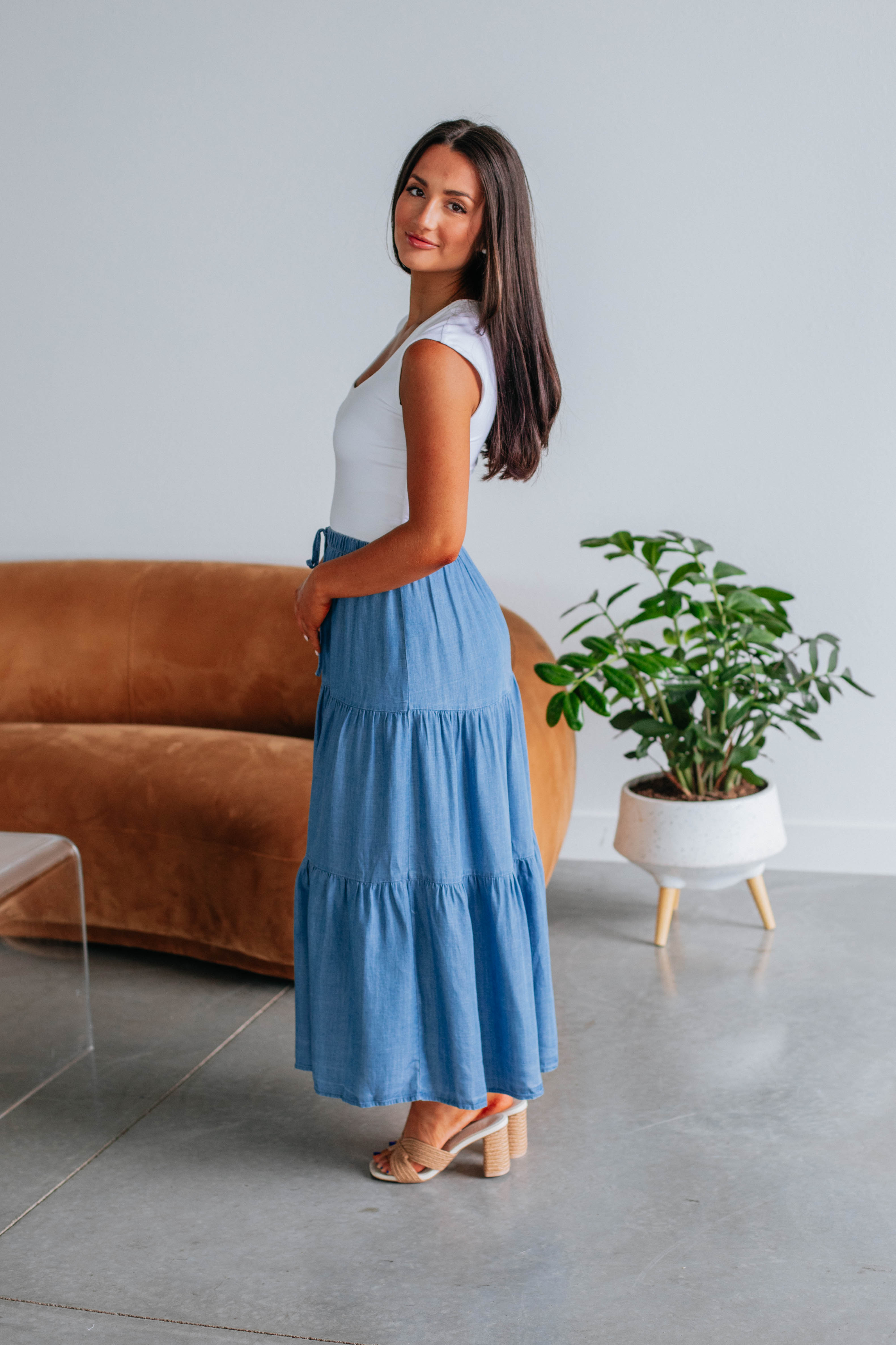 Stylish Beth Midi Skirt for Women - Flowy A-Line Skirt with Pockets - Perfect for Casual Outfits, Office Wear & Date Nights