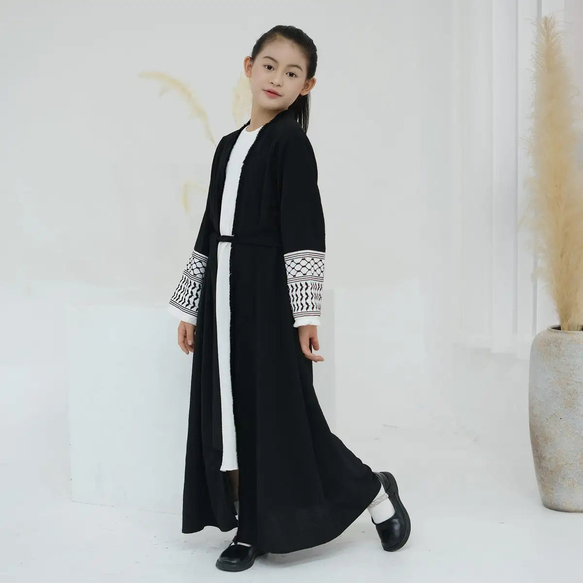 Muslim Mother Daughter Matching Abaya Dress with Embroidery & Tassel Sleeves - Elegant Cardigan Open Design for Women & Girls - Perfect for Eid, Ramadan, Wedding & Special Occasions