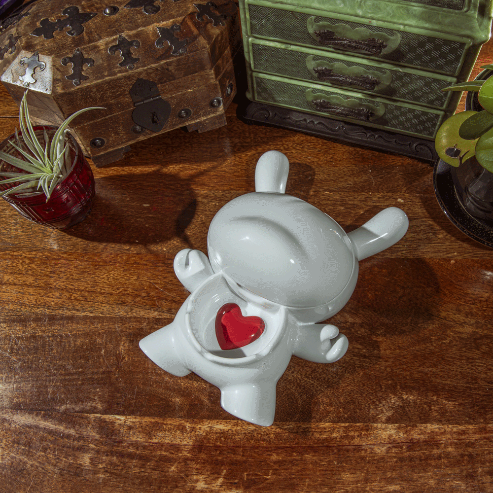 L.I.E. (LOVE ISN'T EASY) Dunny Ceramic Ashtray - PURE Edition | Unique Collectible Art Piece for Home Decor & Smoking Accessories | Perfect for Modern Living Rooms, Smoking Lounges & Gift Giving