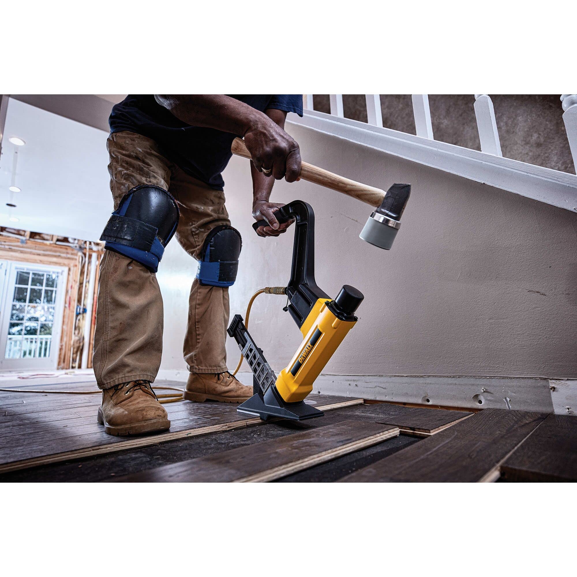 DEWALT DWFP12569 2-in-1 Flooring Stapler and Nailer - Heavy Duty Hardwood Floor Installation Tool for Professional Carpenters & DIY Projects - Perfect for Hardwood, Laminate, and Engineered Wood Flooring Installation