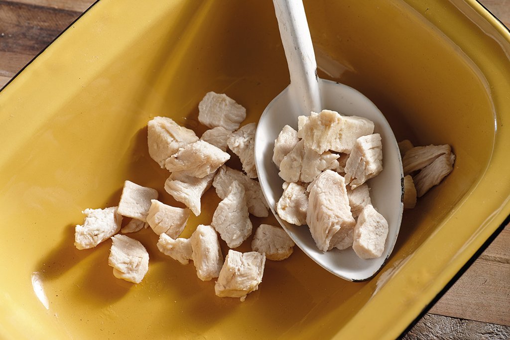 Premium Freeze-Dried Cooked Chicken Cubes for Dogs & Cats – Happy Yak High-Protein Pet Treats – Perfect for Training, Travel & Outdoor Adventures